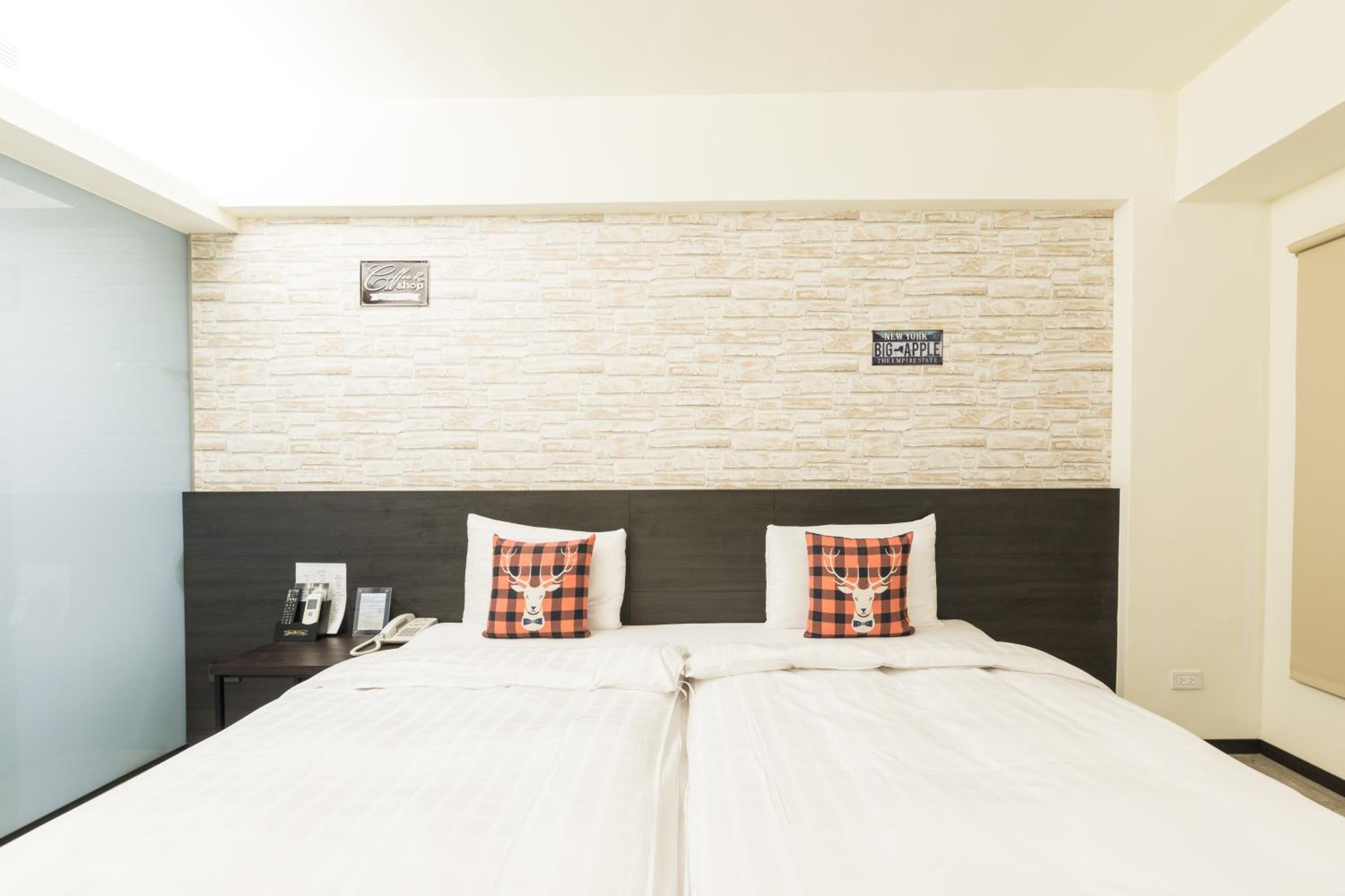 Deluxe Double Room photo 2