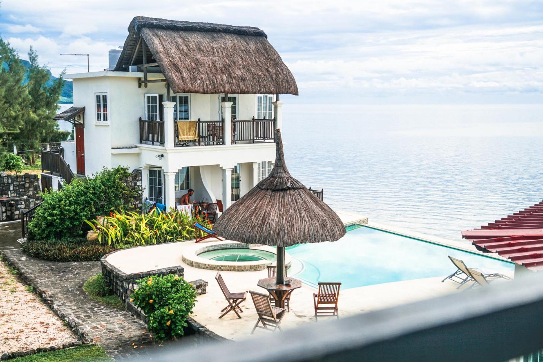 Superior Deluxe Double Room, pool & sea View photo 2