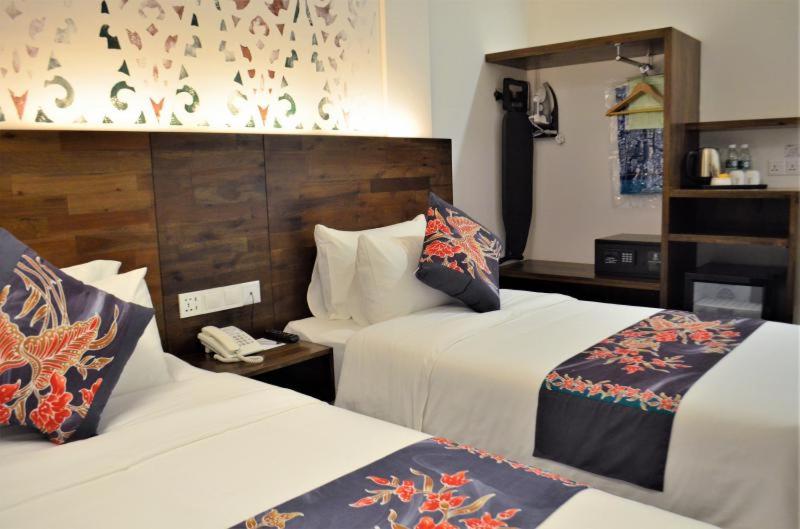 Twin Room - Photo 2