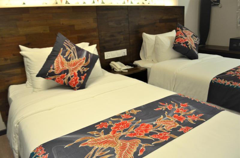 Twin Room - Photo 3