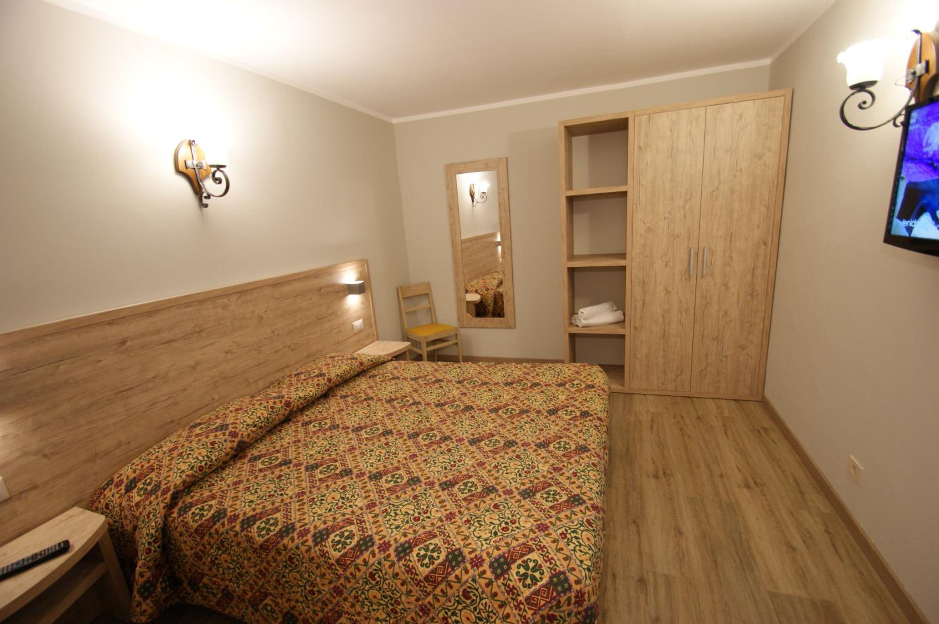 Superior Triple Room photo 3