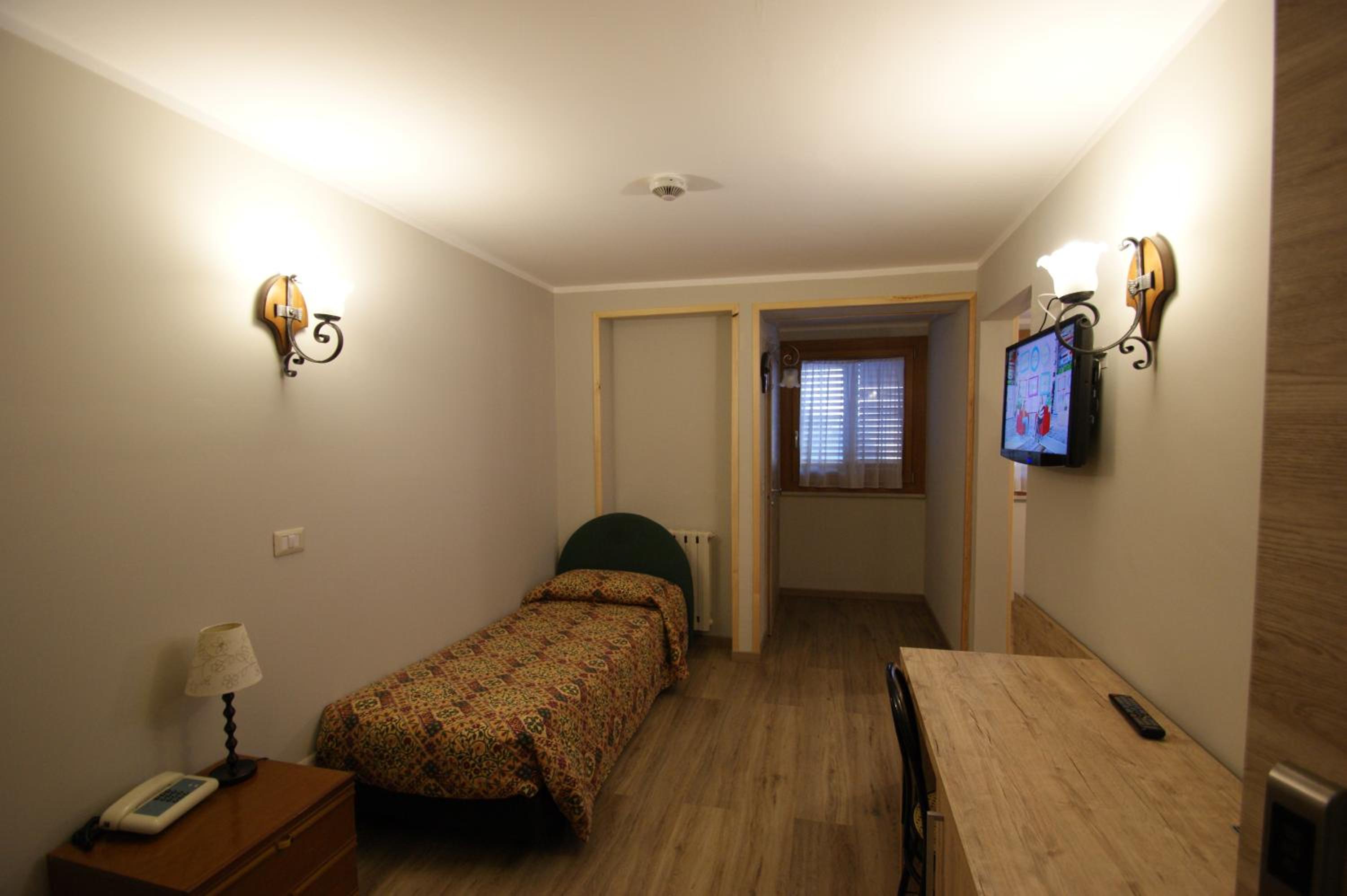 Superior Triple Room photo 1