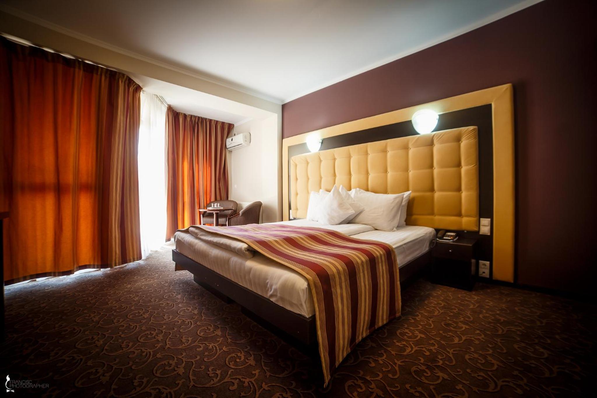 Double Room - Photo 3