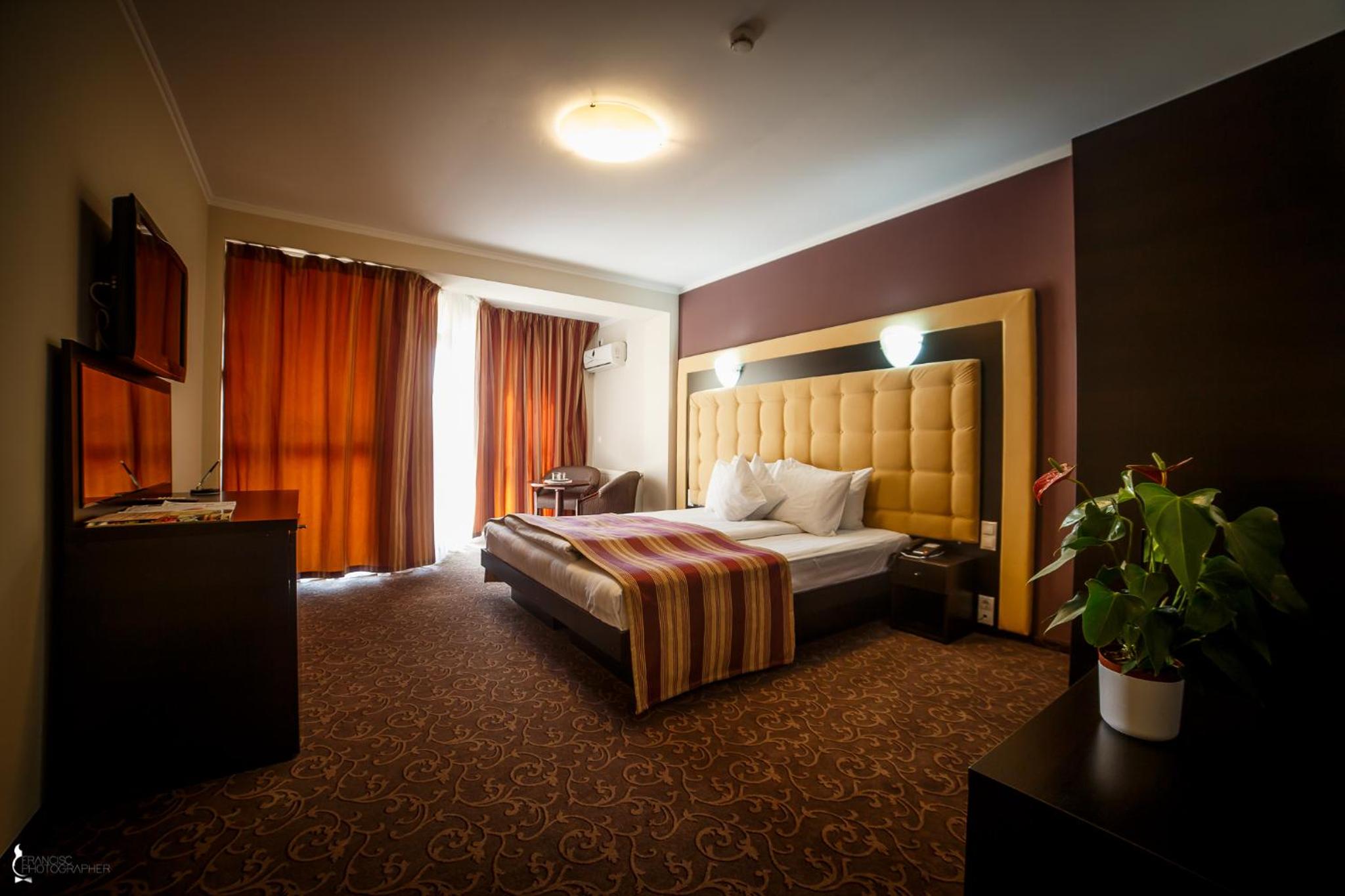 Double Room - Photo 4