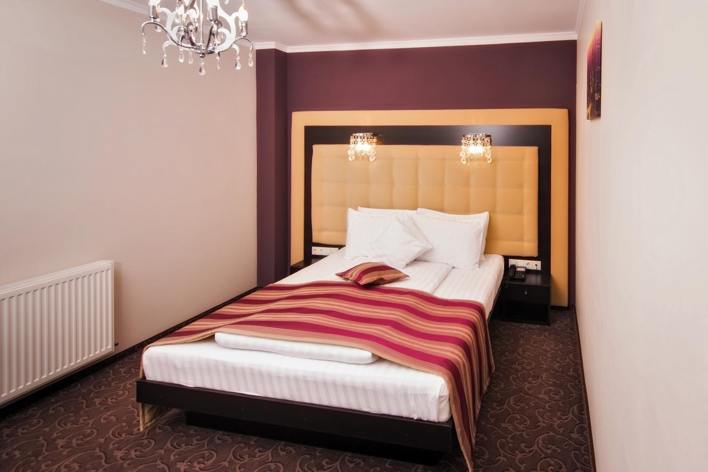 Suite - Photo 4