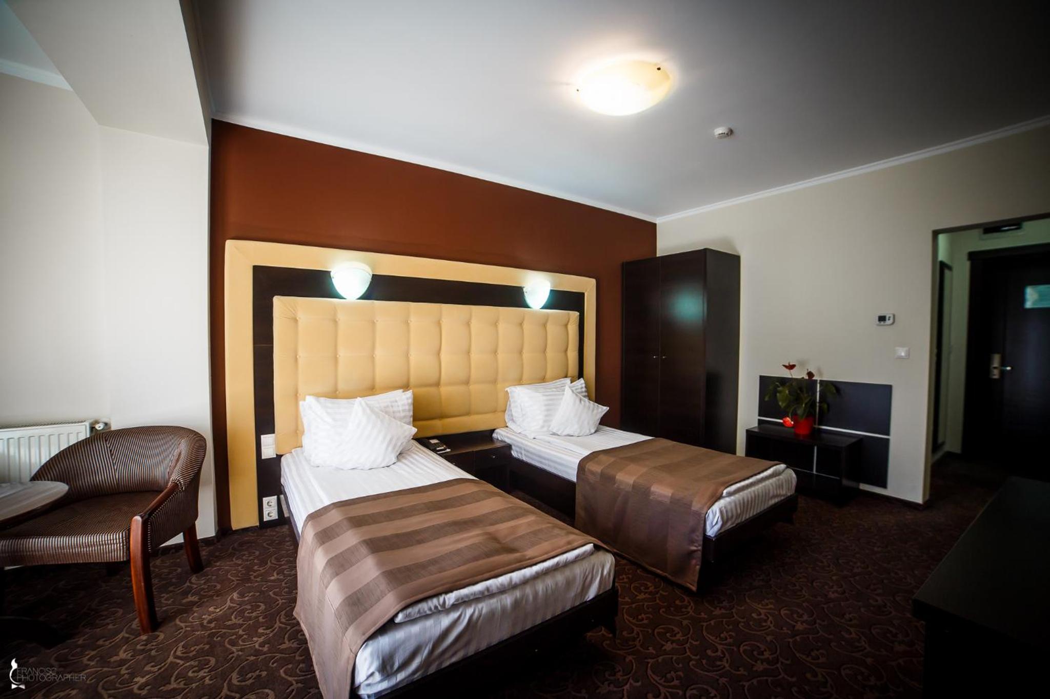Twin Room - Photo 1