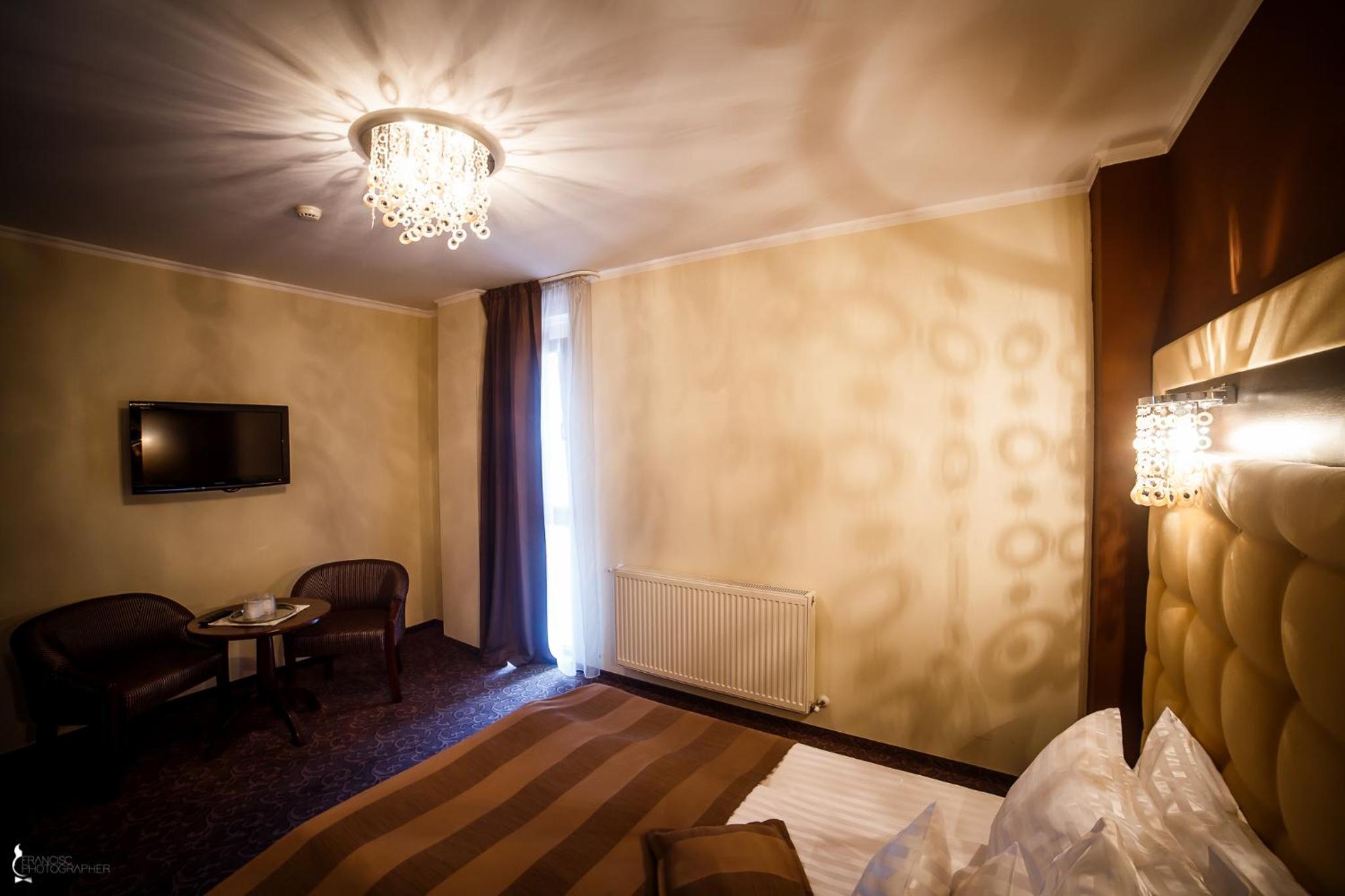 Deluxe Suite - Photo 1
