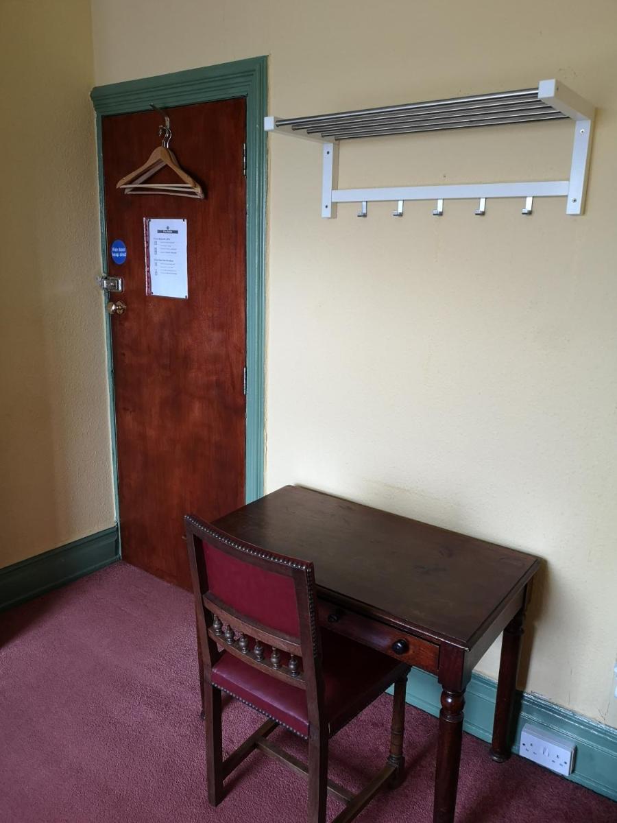 Small Double Room photo 1