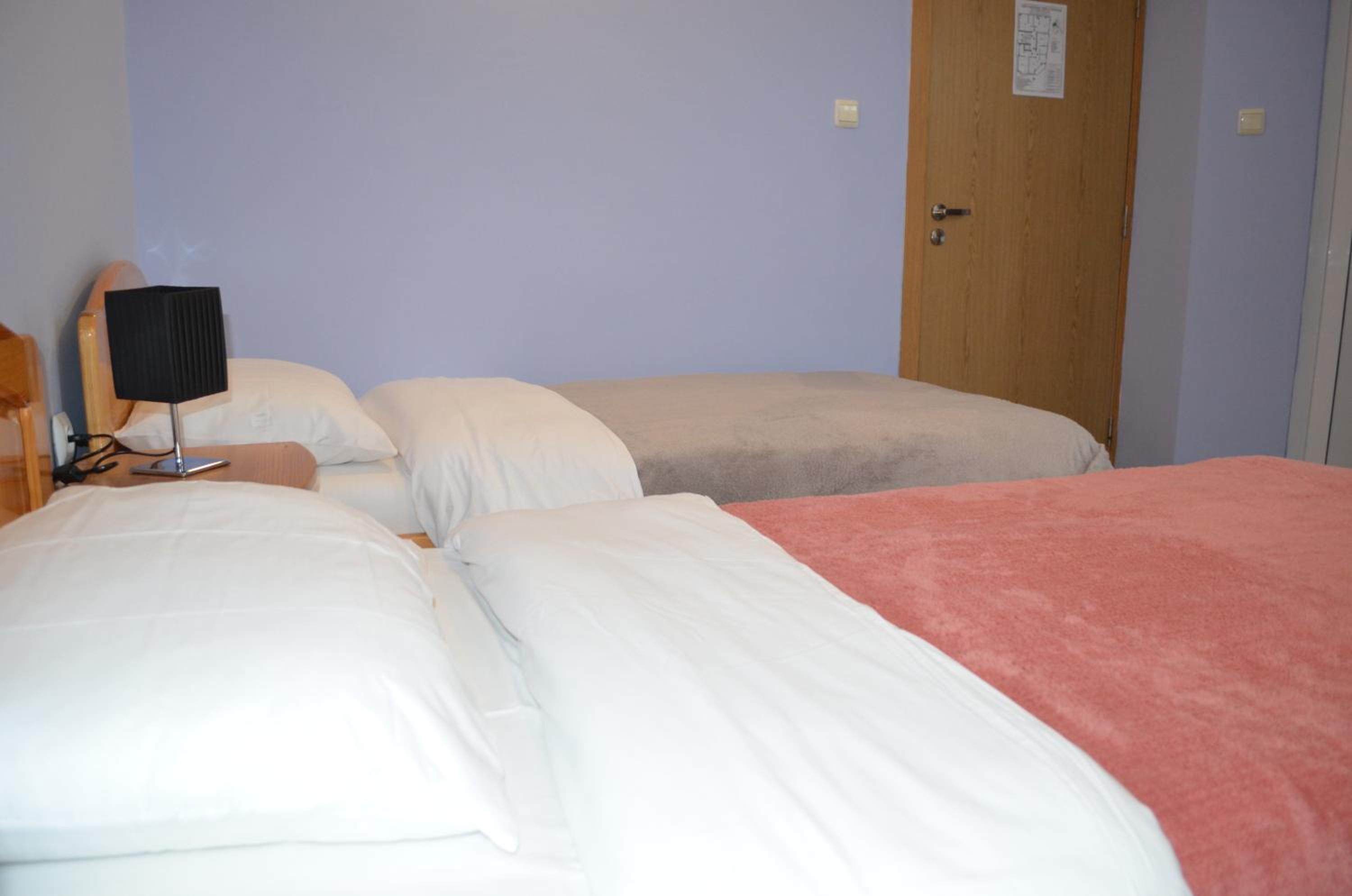 Double Room - Photo 3