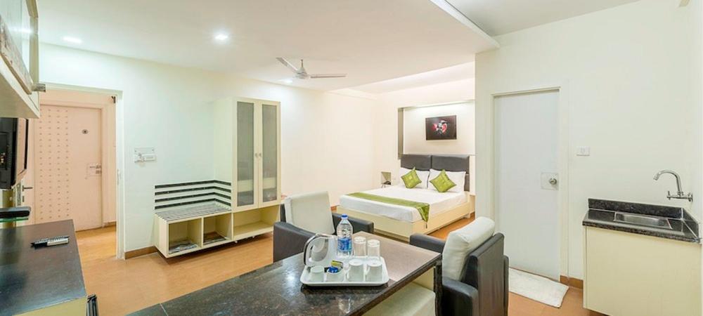 Superior King Room