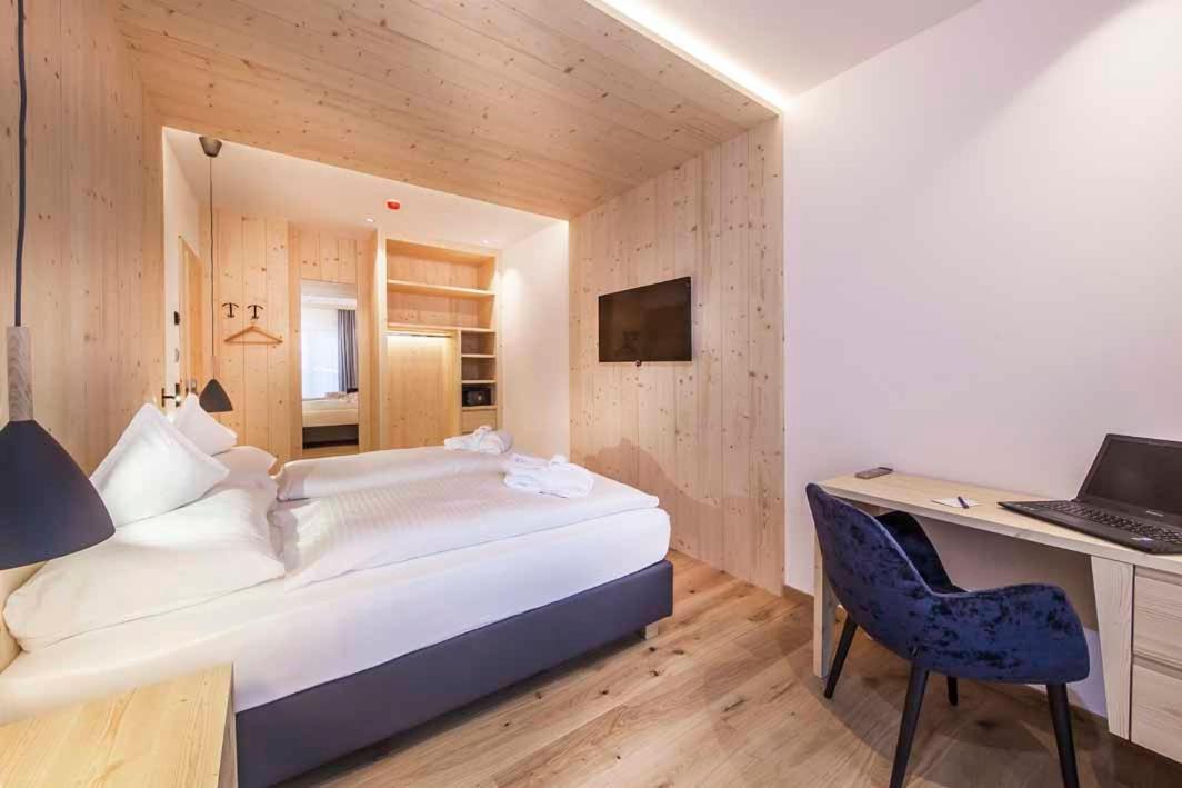 Double or Twin Room with Garden View
