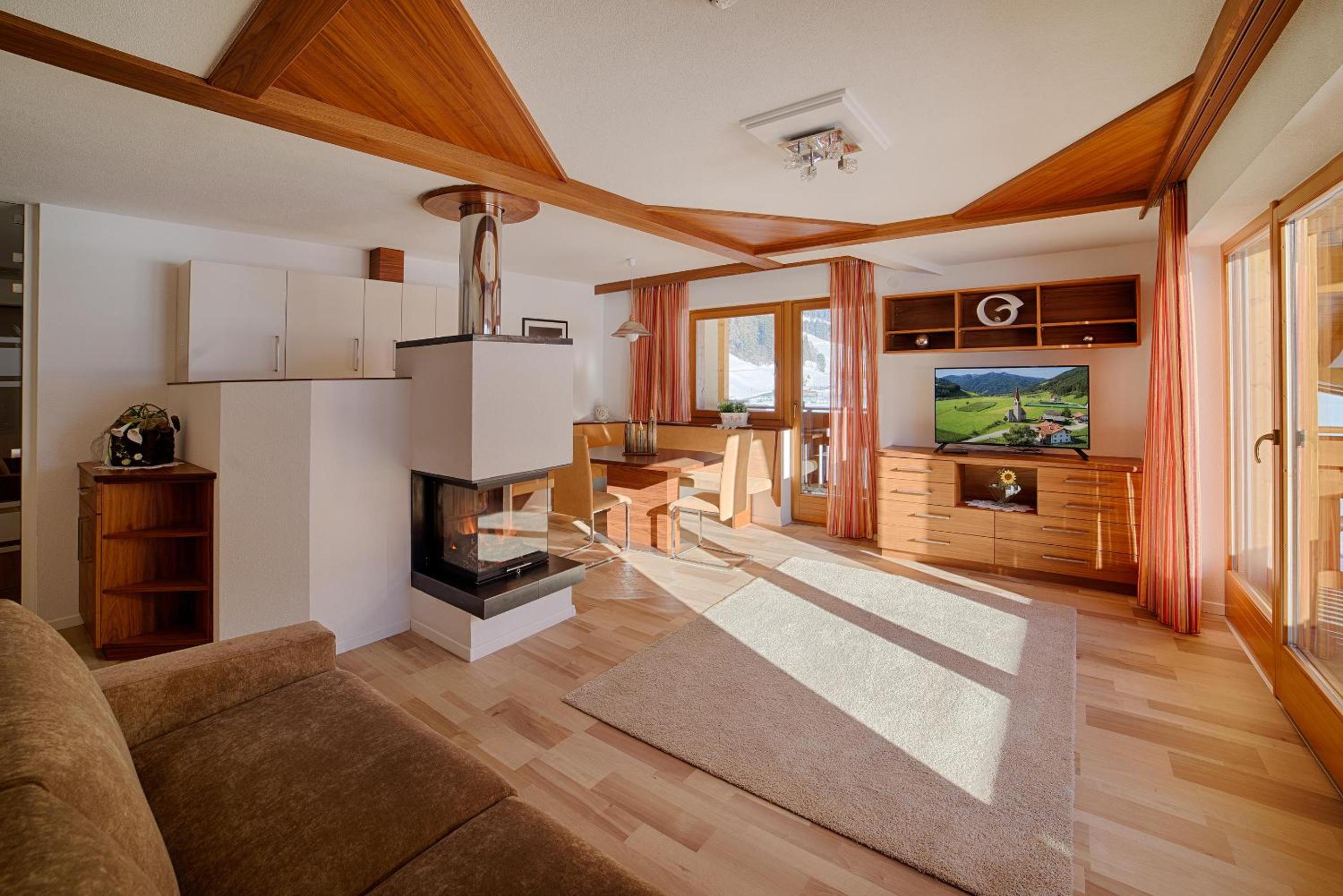 Suite with Mountain View photo 1