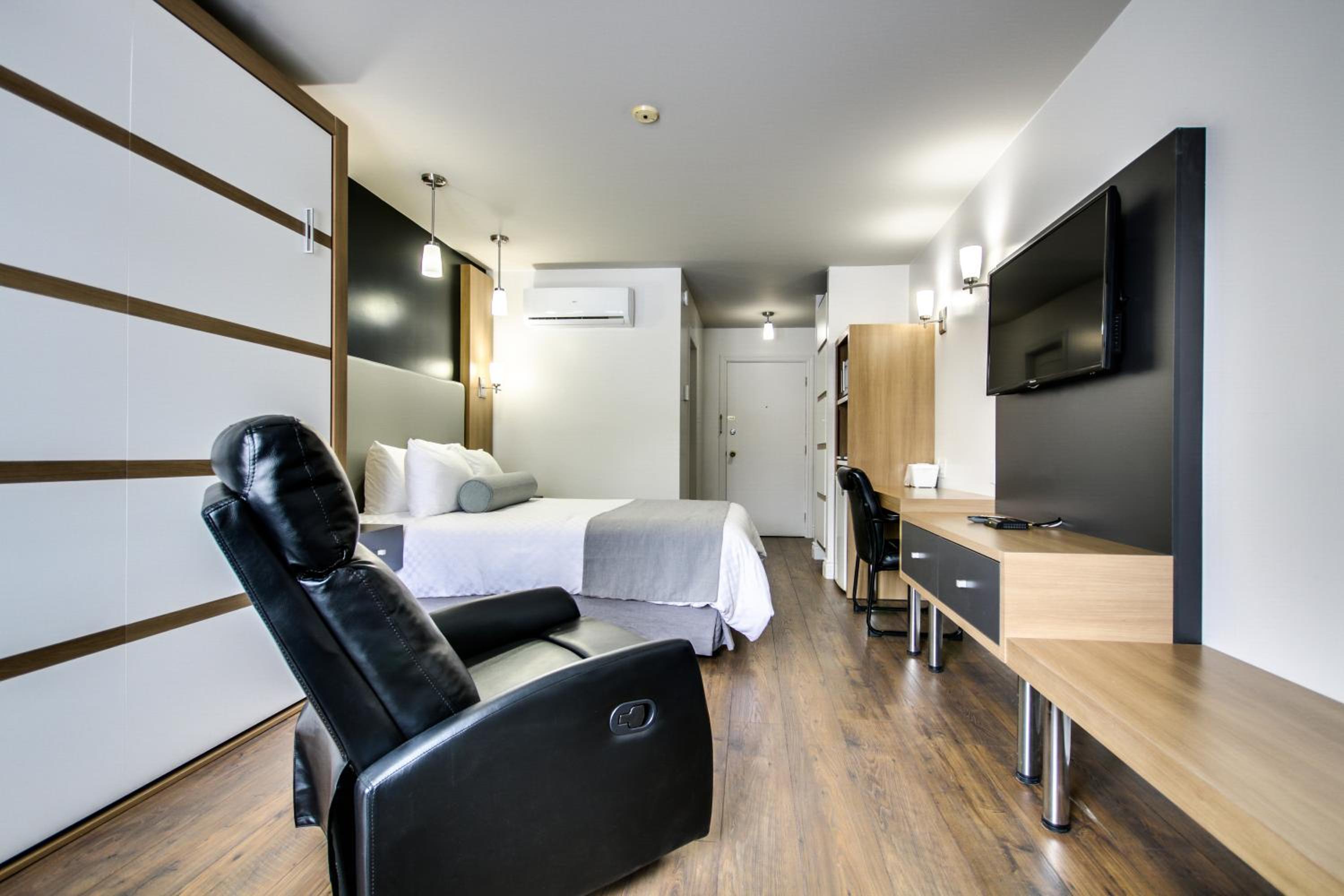 Deluxe Double Room photo 3