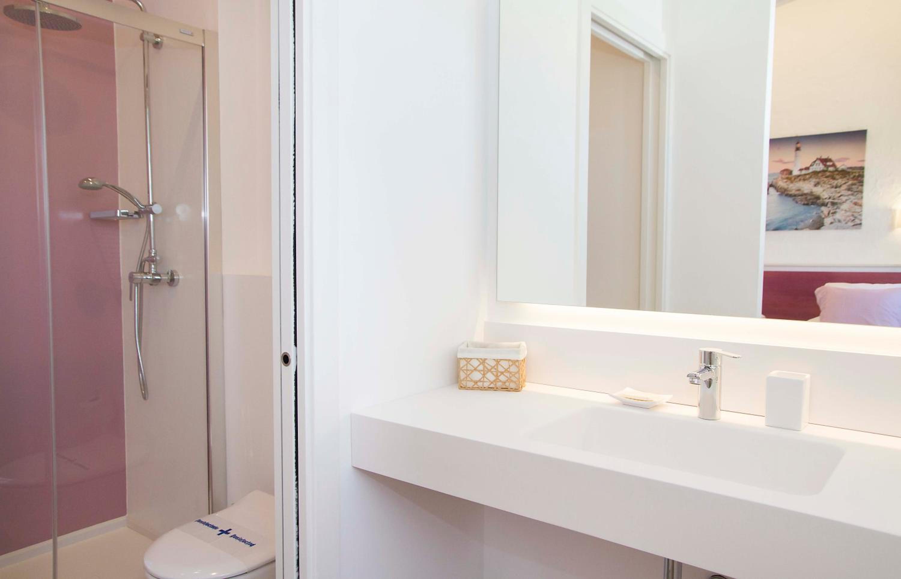 Deluxe Double or Twin Room photo 2