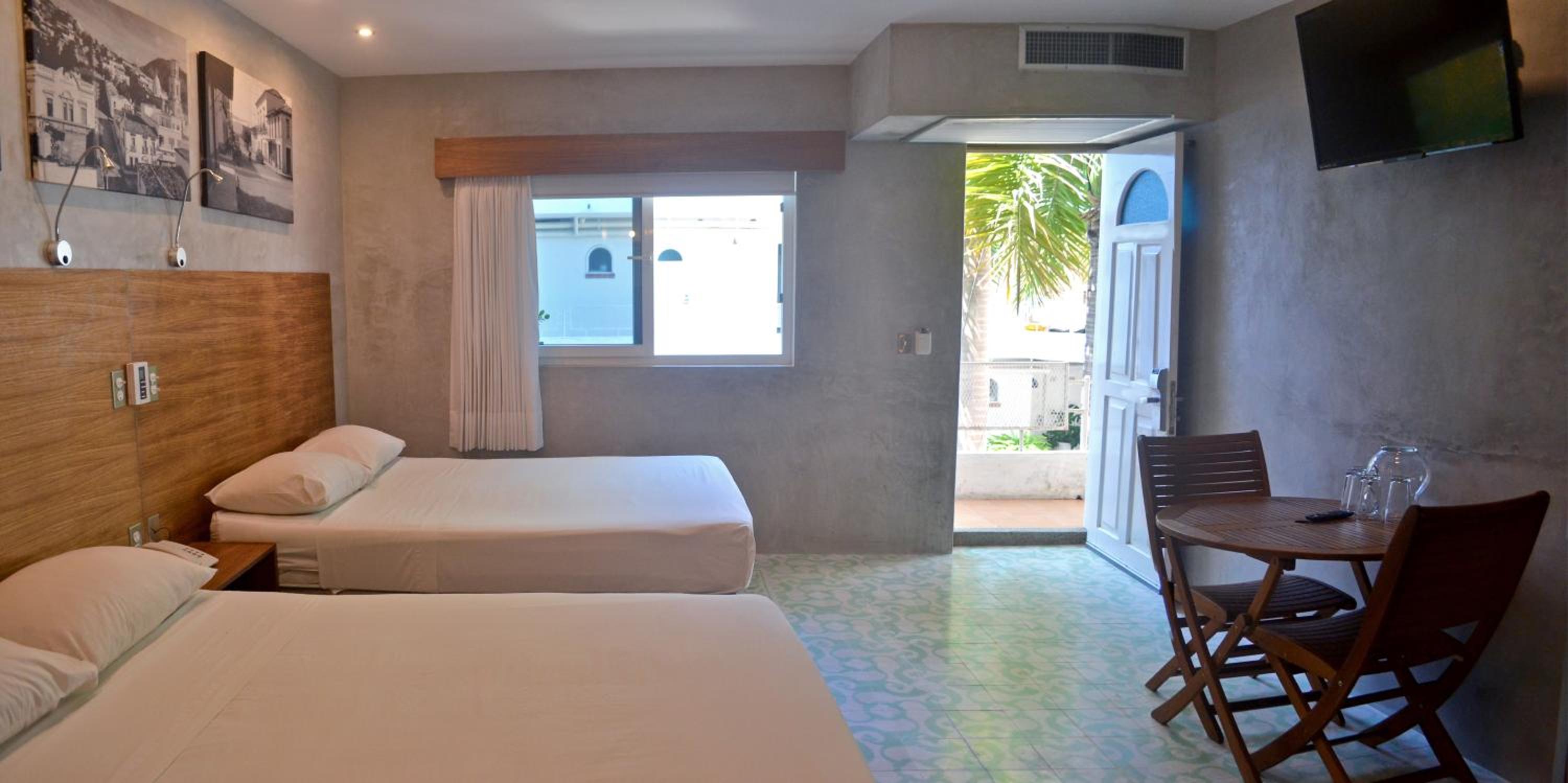 Deluxe Quadruple Room - Photo 4