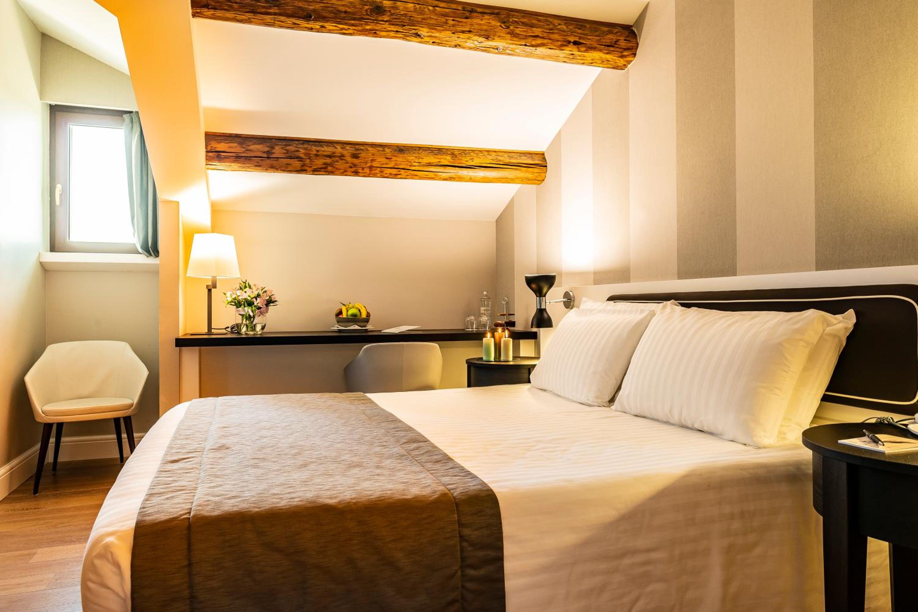 Classic Double or Twin Room - Photo 2