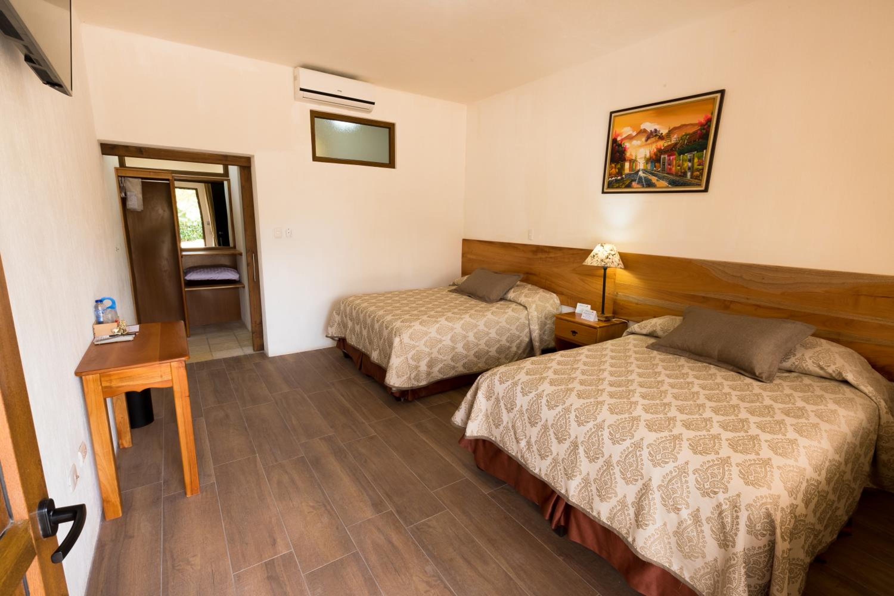Twin Room with Courtyard View