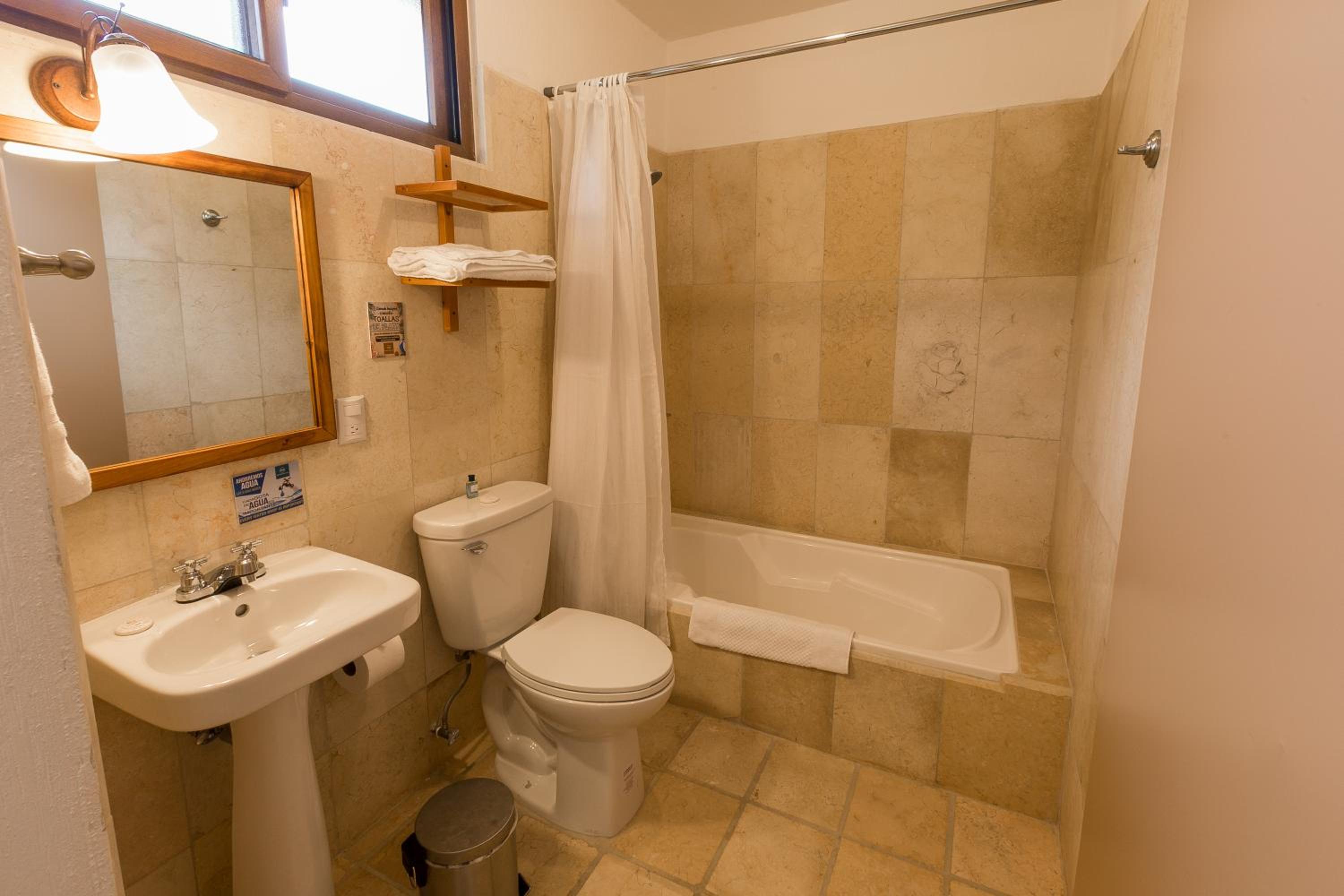 Standard Triple Room photo 3
