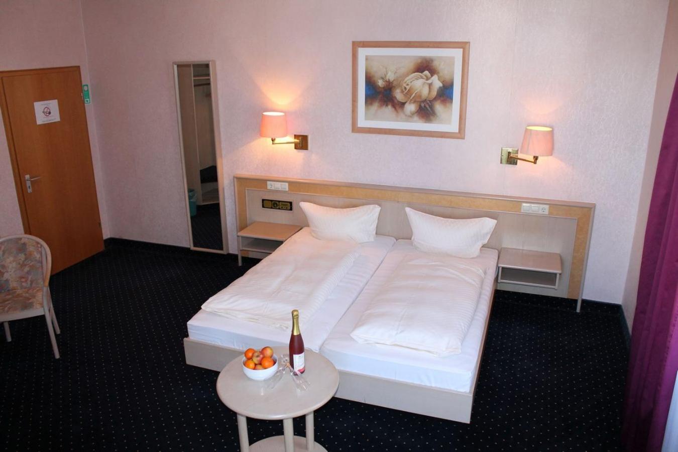 Double Room - Photo 2