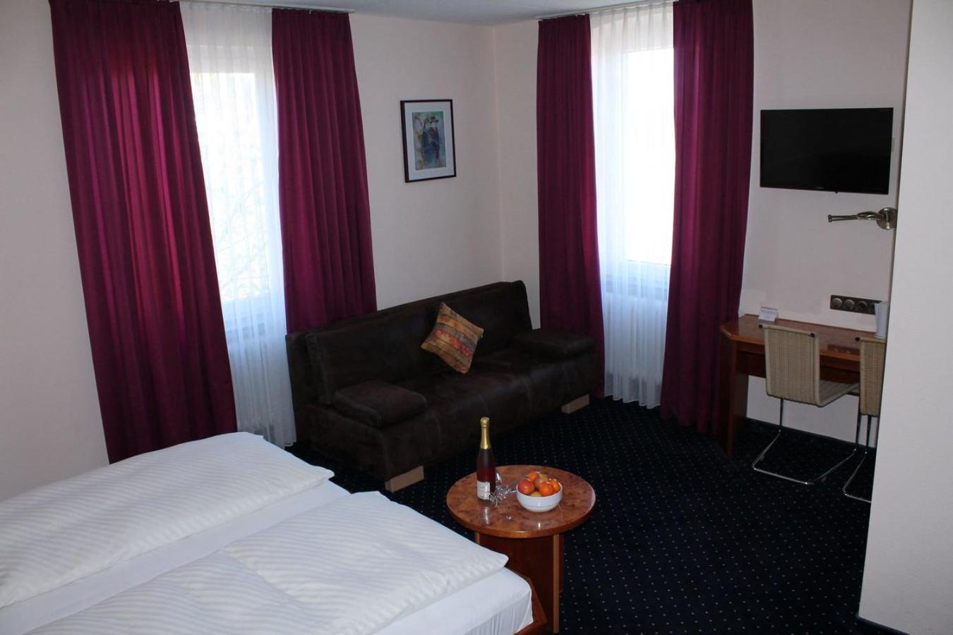 Double Room - Photo 4