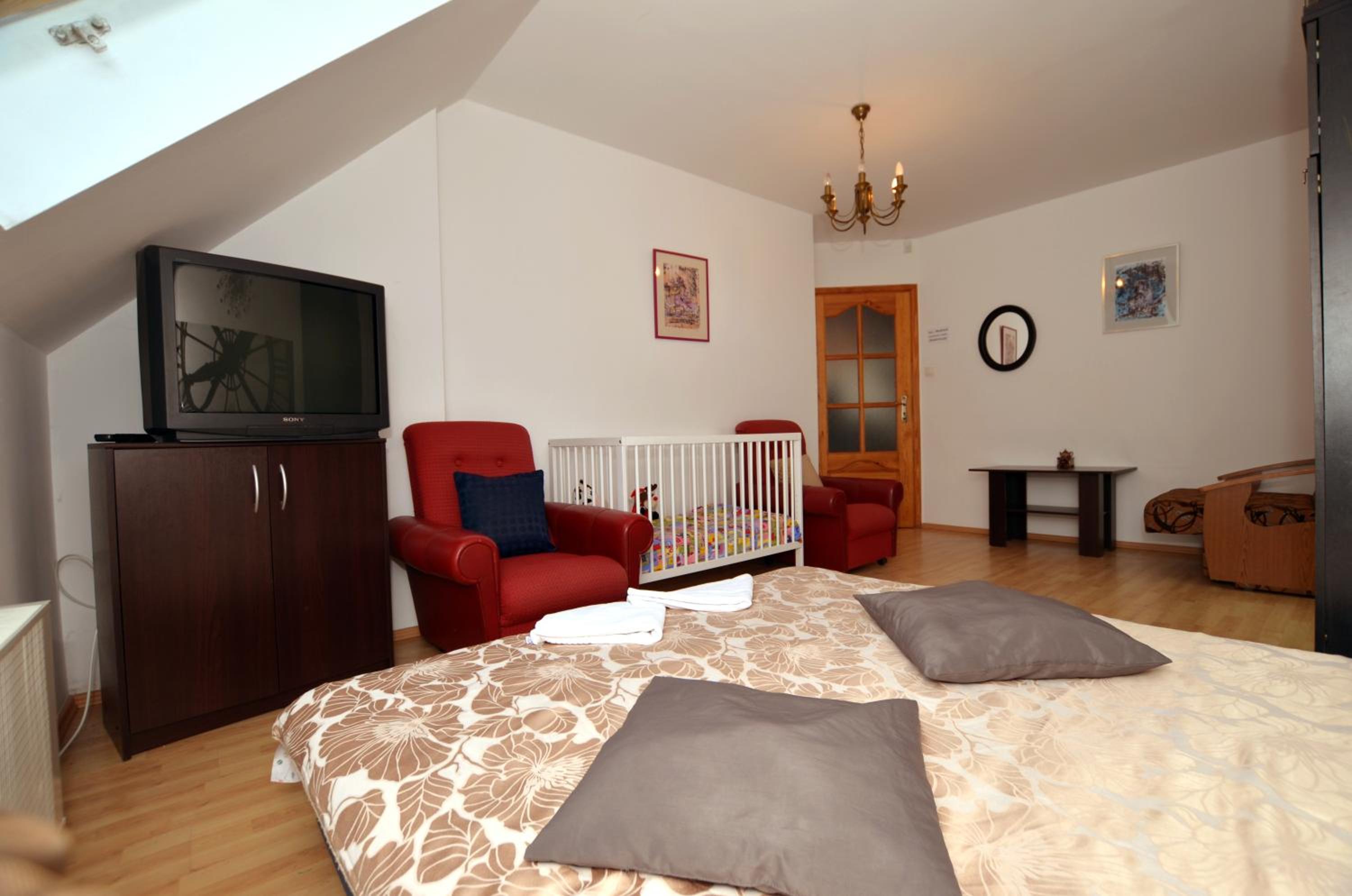 Double Room with Balcony (3 Adults) - Photo 21