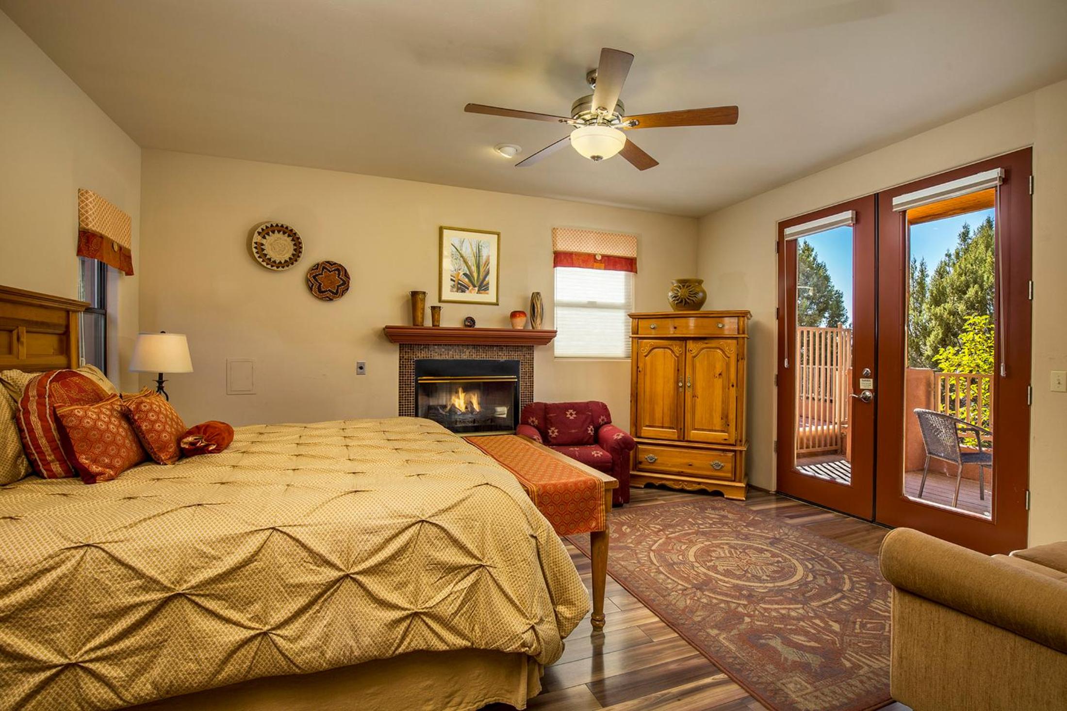 Del Sol King Room - Disability Access photo 1