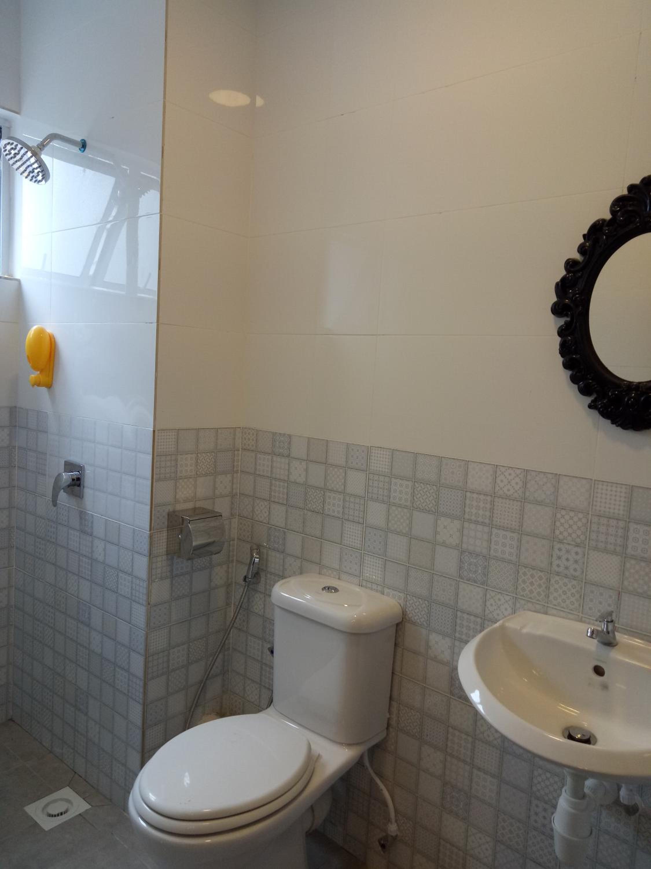 Three-Bedroom Apartment - Photo 18