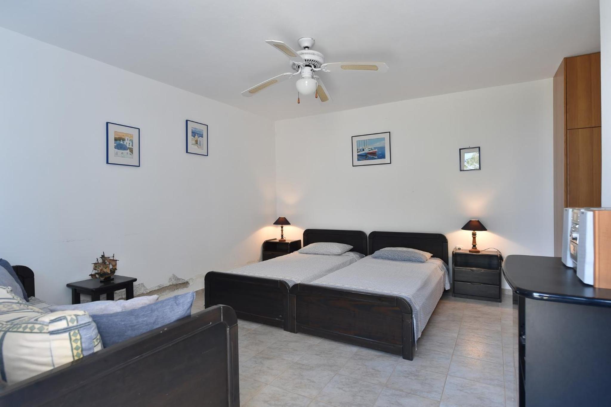 Three-Bedroom Villa with Sea View photo 3