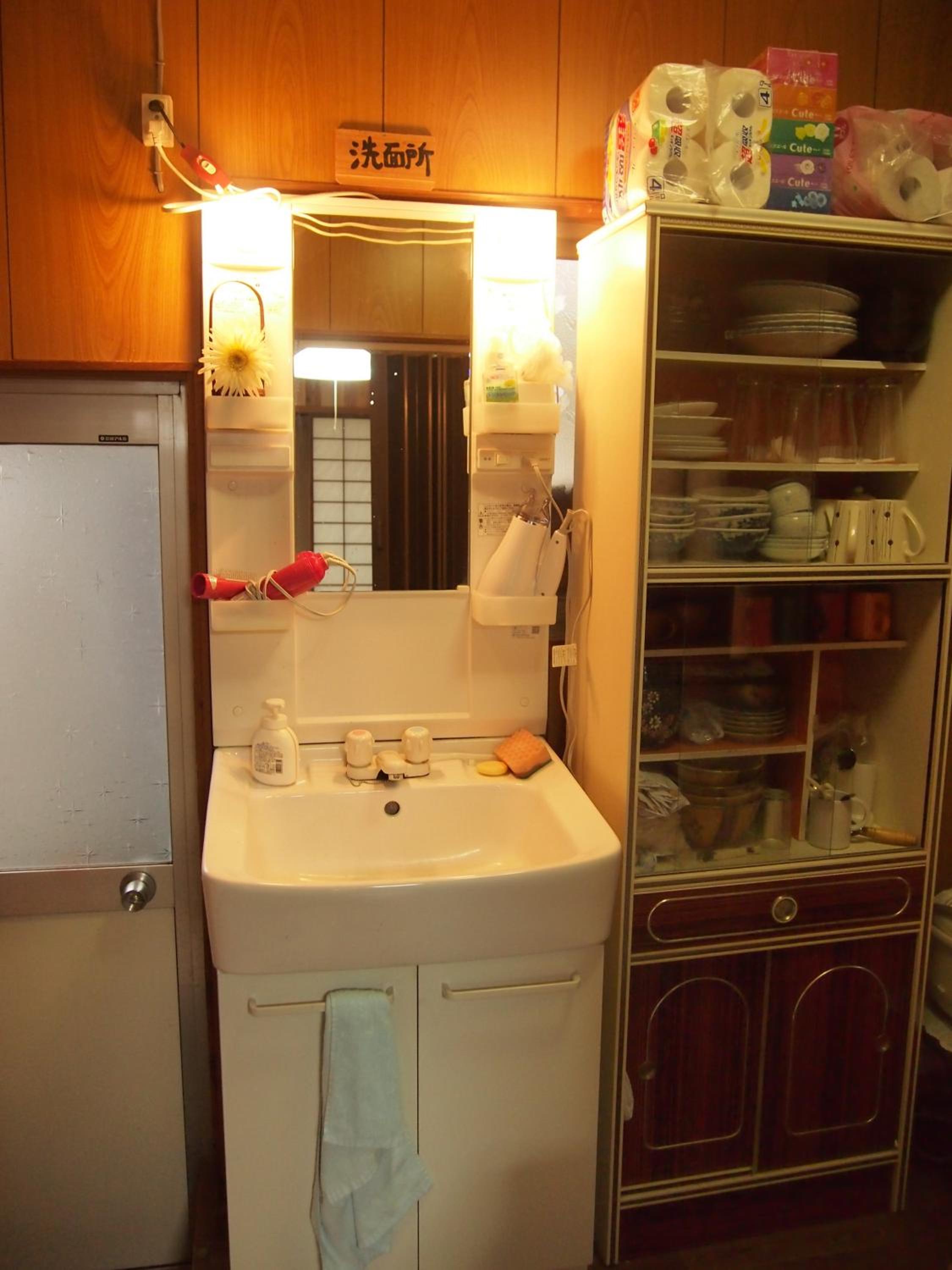 Japanese-Style Apartment - Photo 5