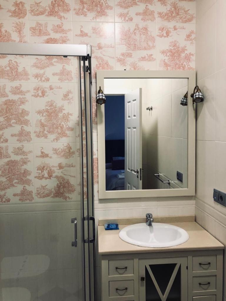 Double Room - Photo 6
