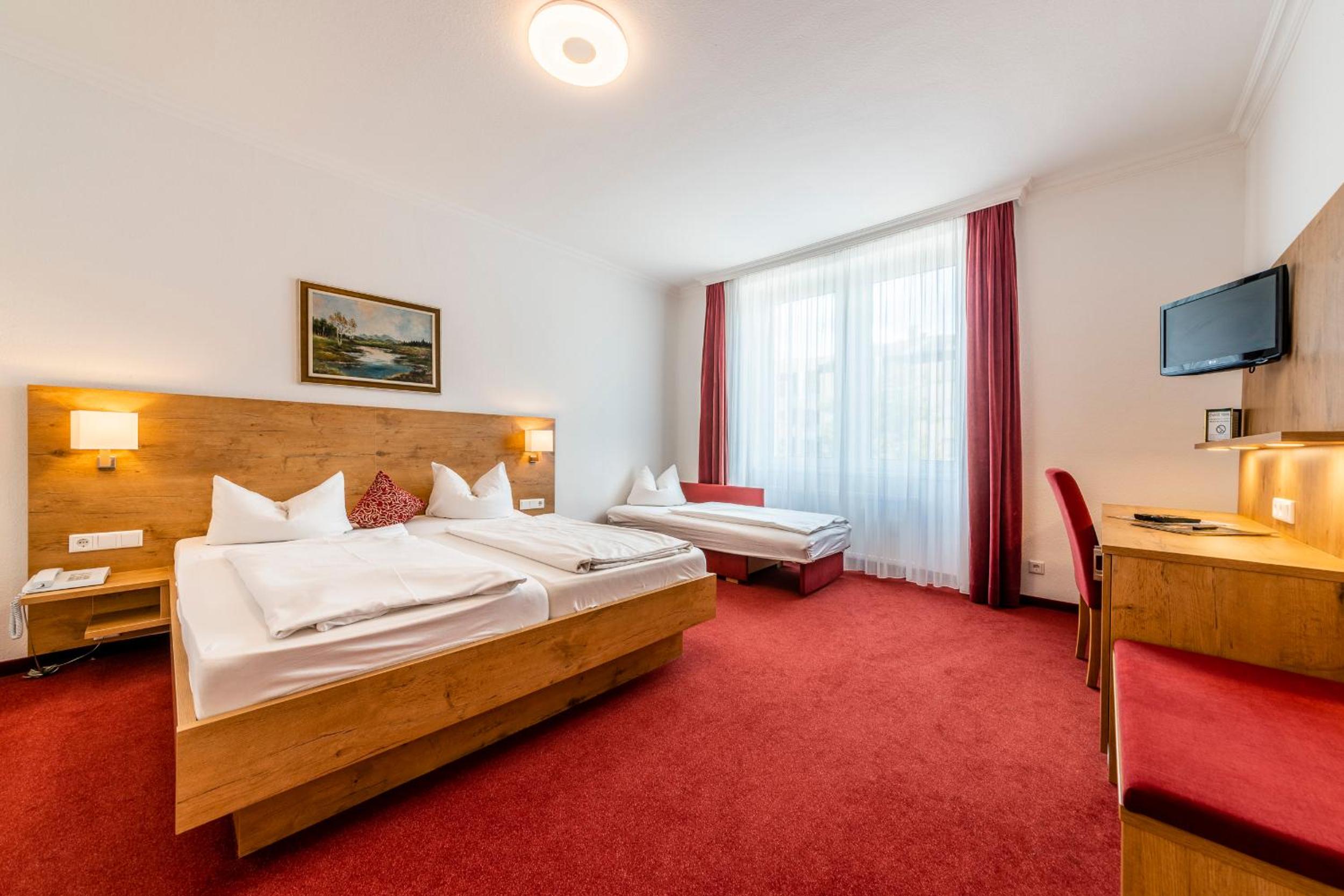 Triple Room - Main Building - Photo 1