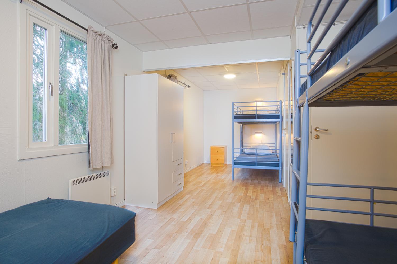 Cottage with Private Bathroom - Photo 1