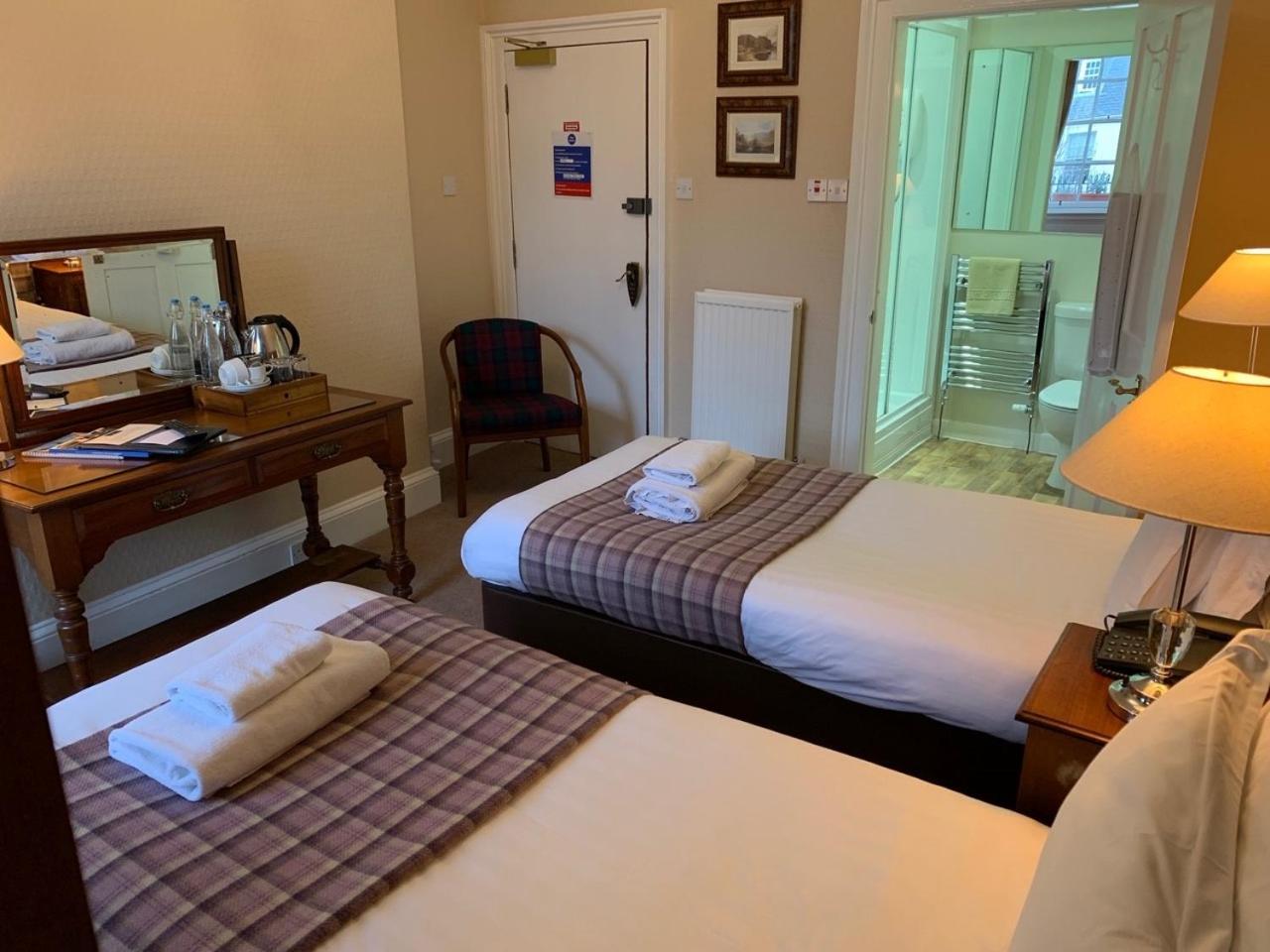 Standard Twin Room - Photo 5