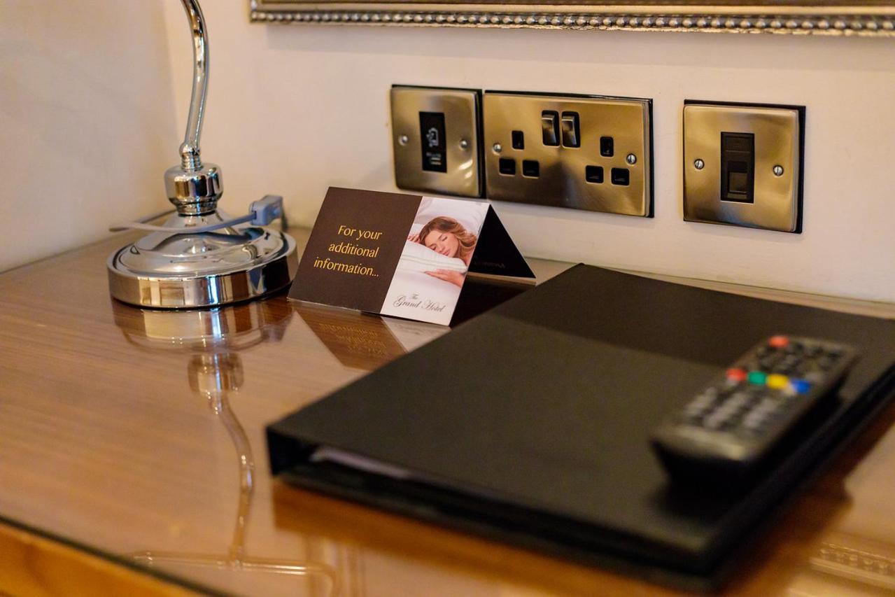 Family Room - Photo 8