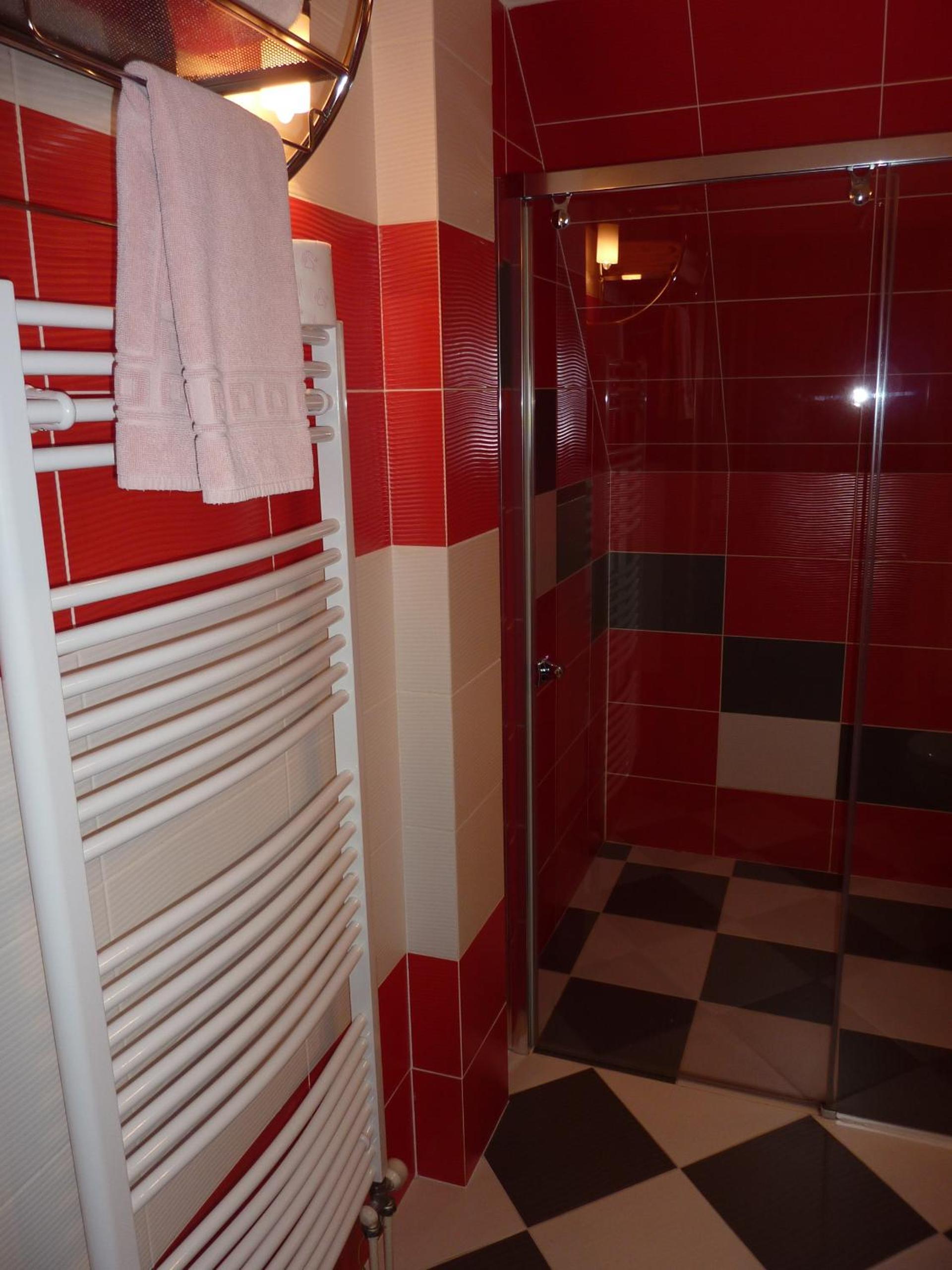 Double or Twin Room - Photo 3