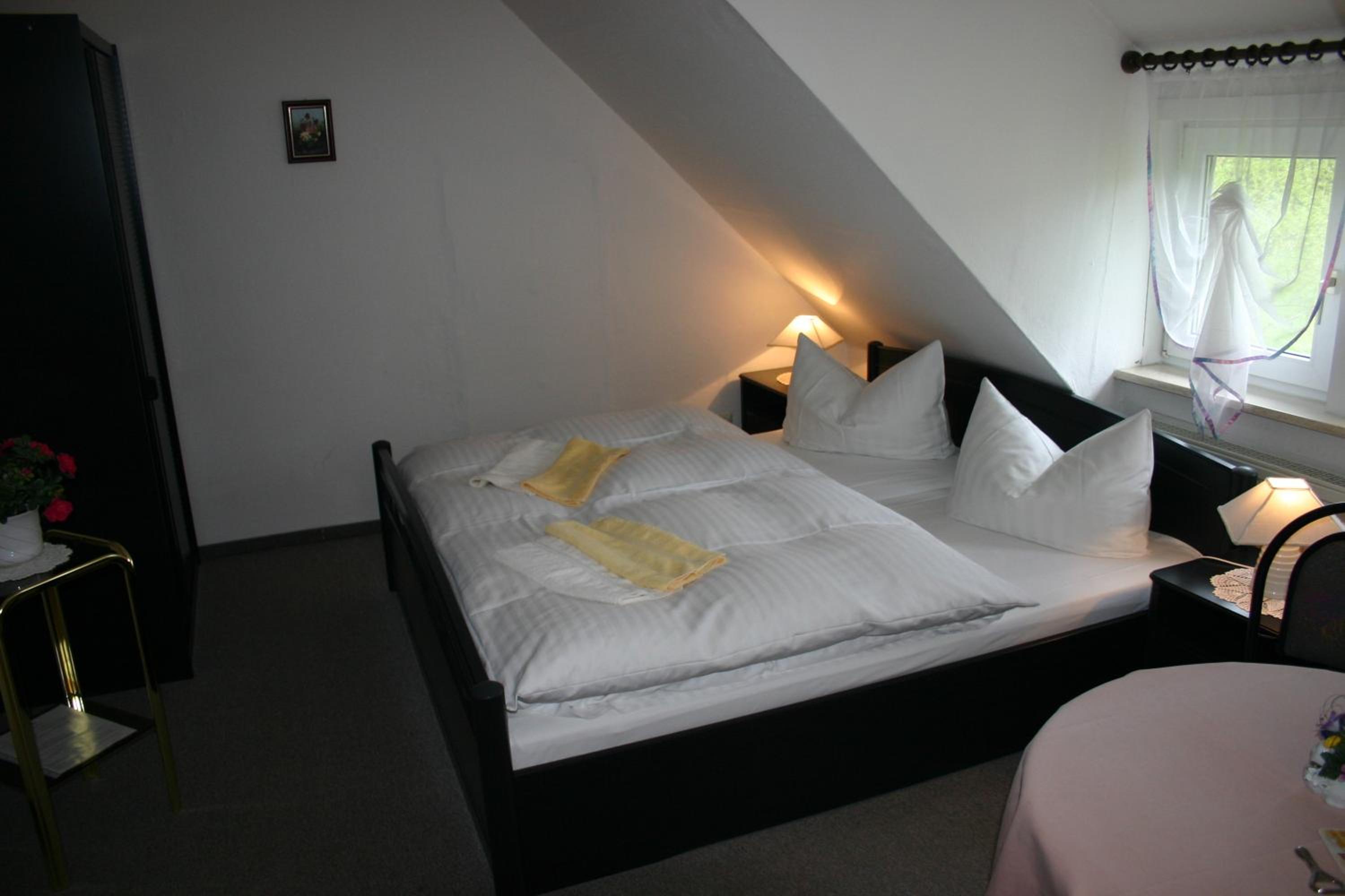 Double Room With Shared Bathroom photo 1