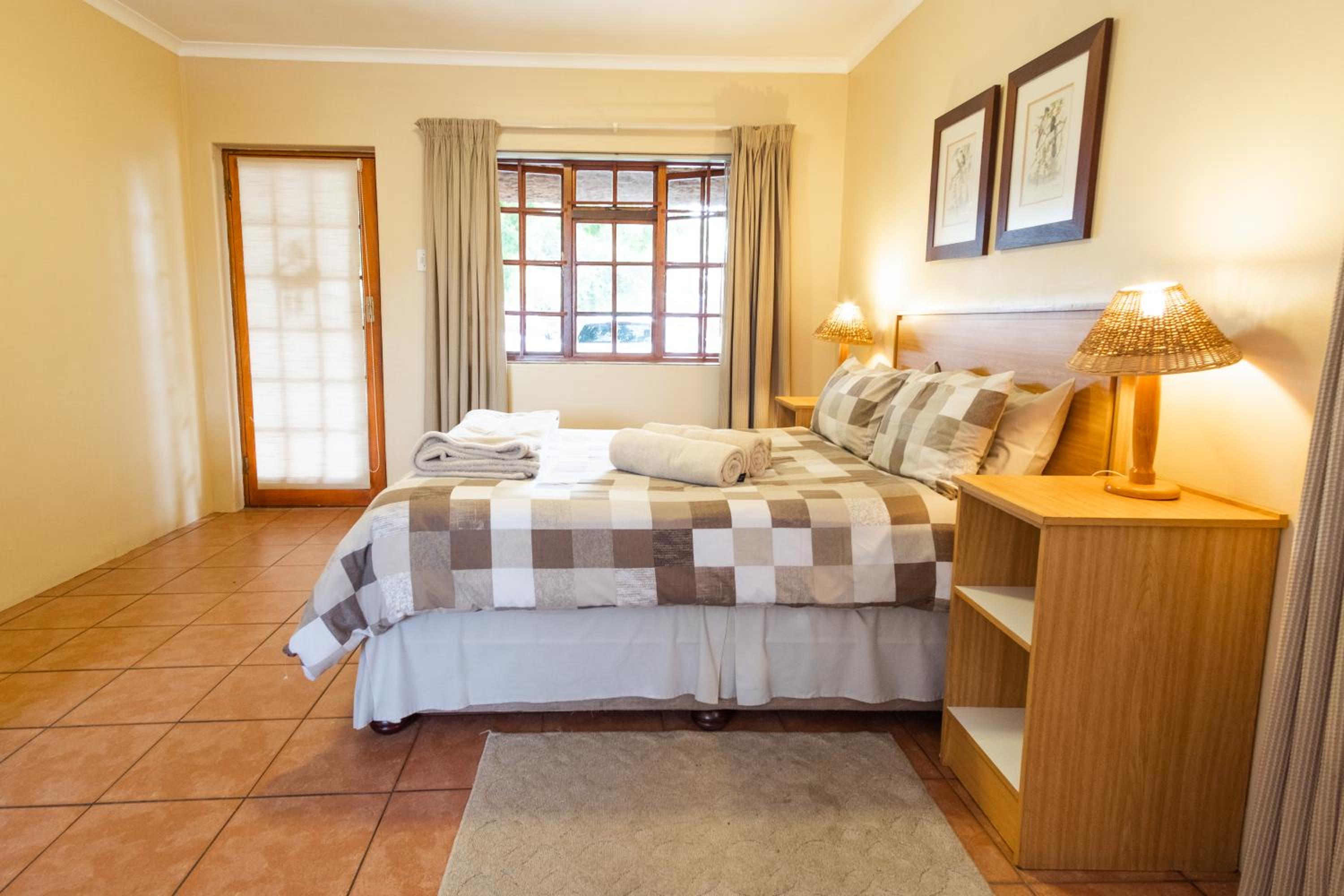 Standard Double Room with Shower photo 3