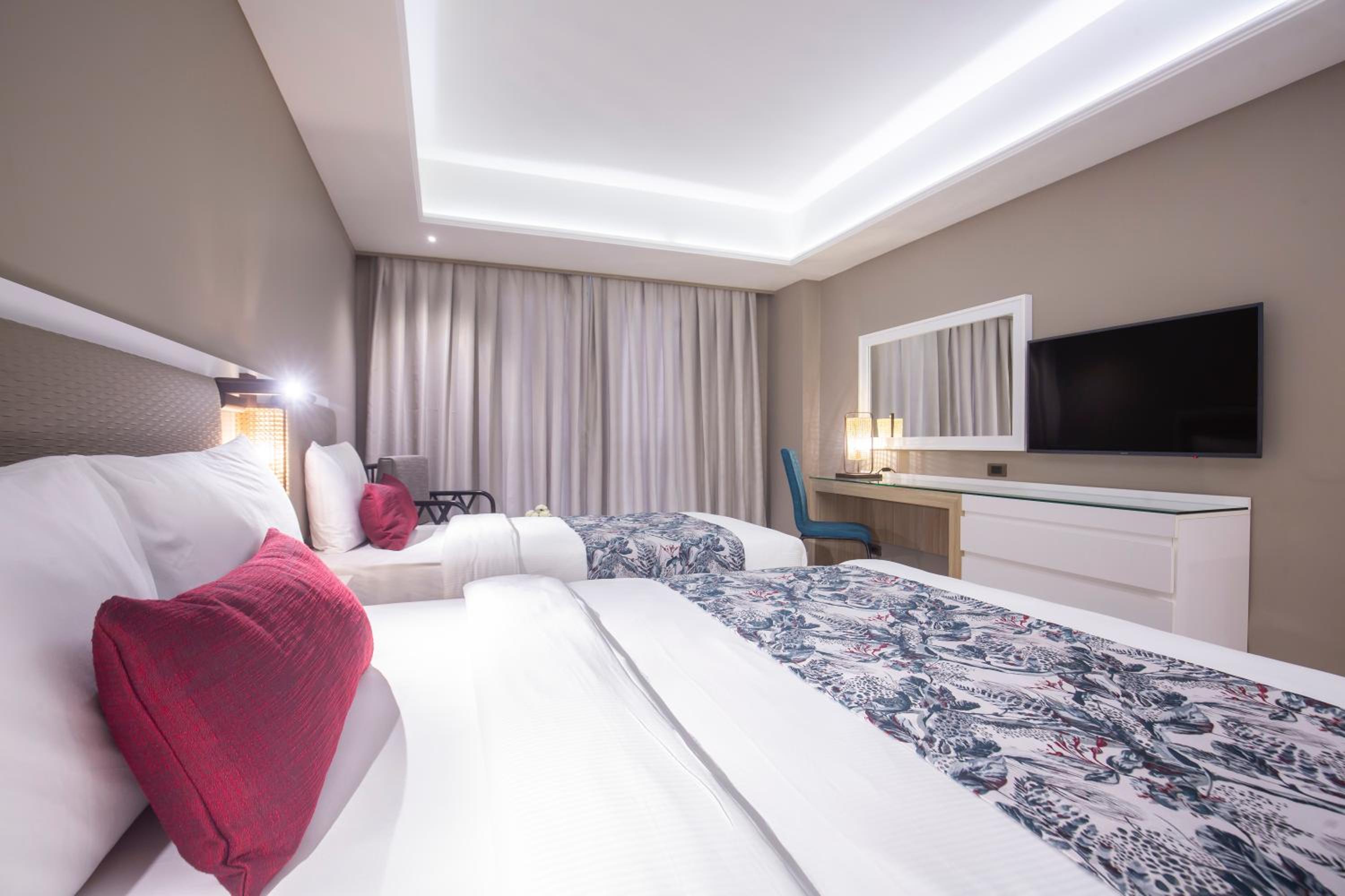 Deluxe Triple Room - Photo 7