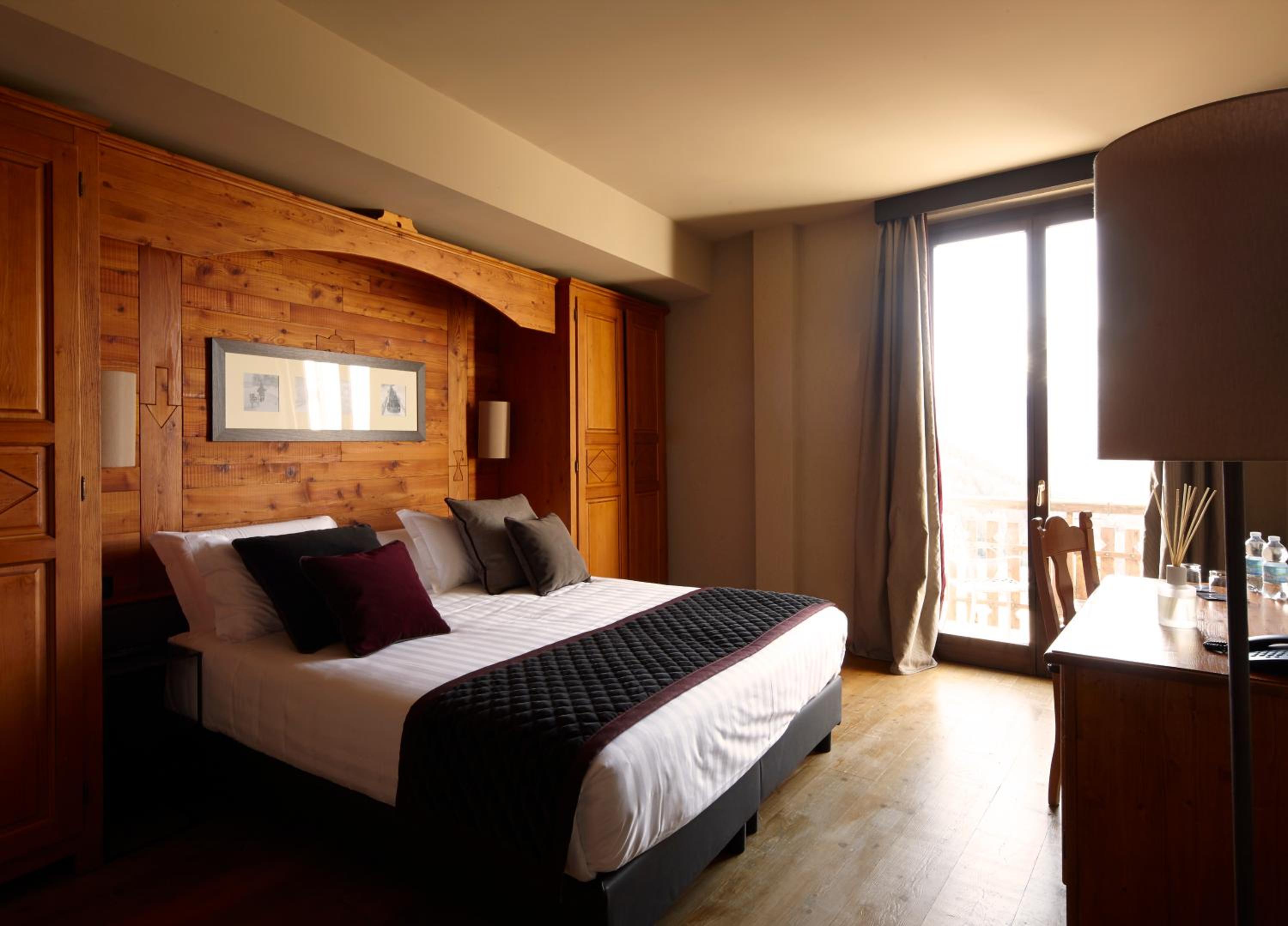 Deluxe Double or Twin Room with Balcony