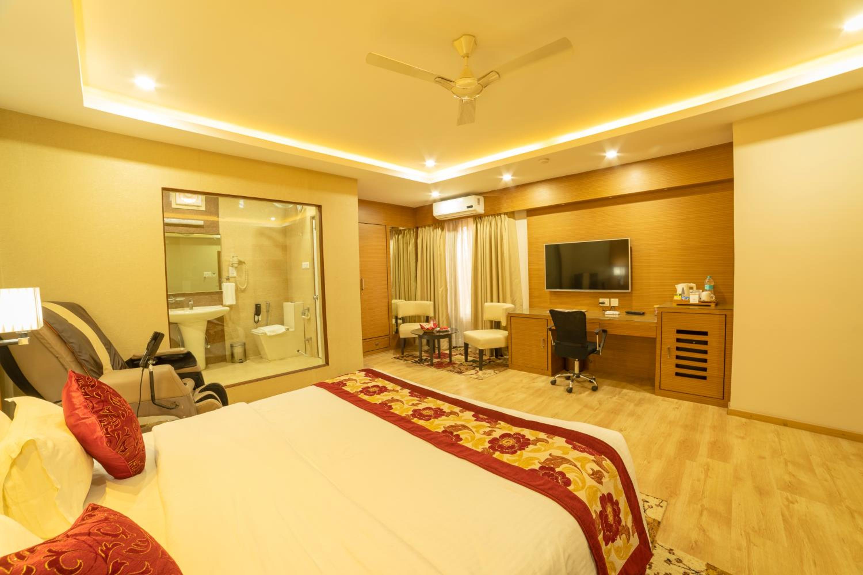 Club King Room photo 3