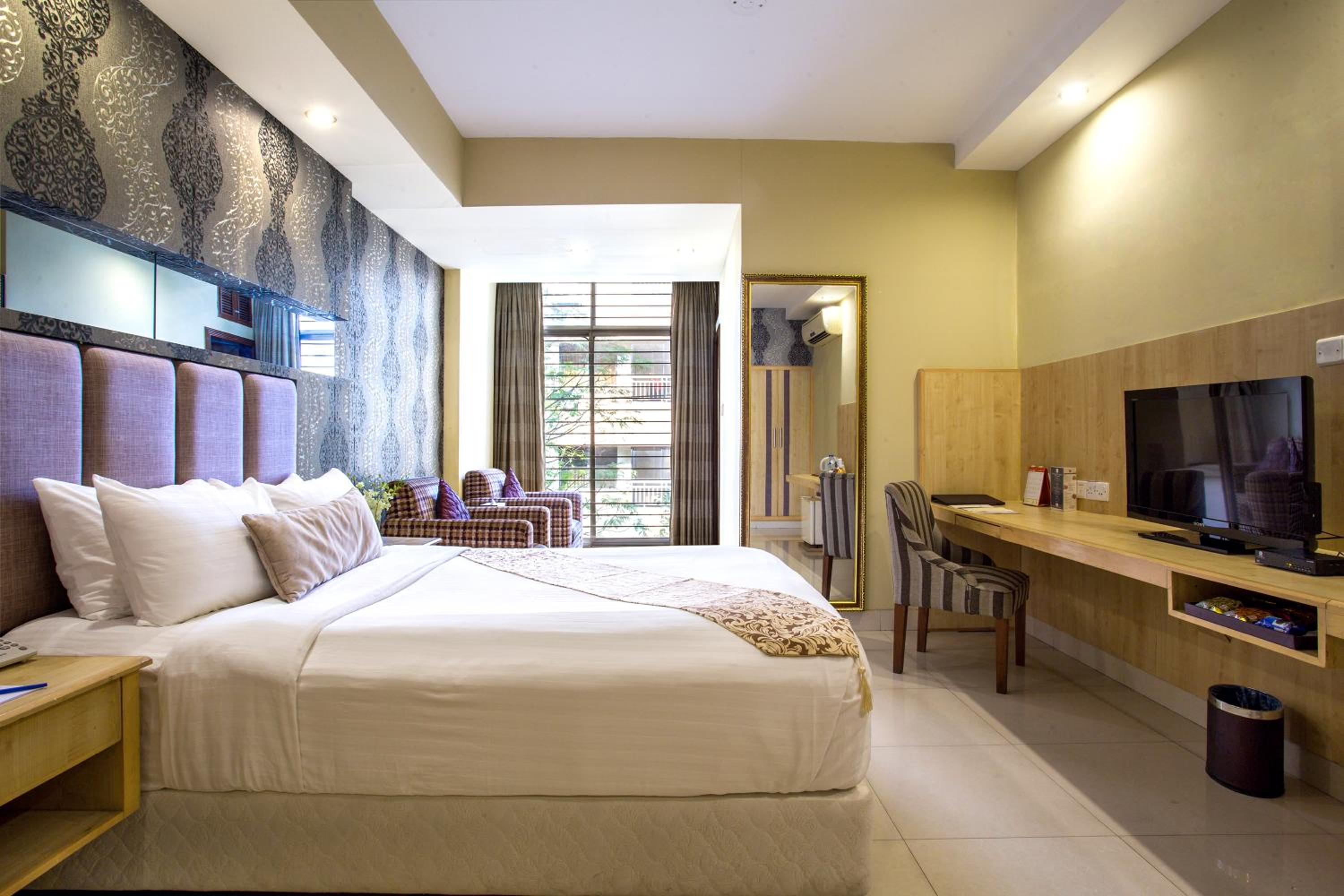 Premium Queen Room photo 1