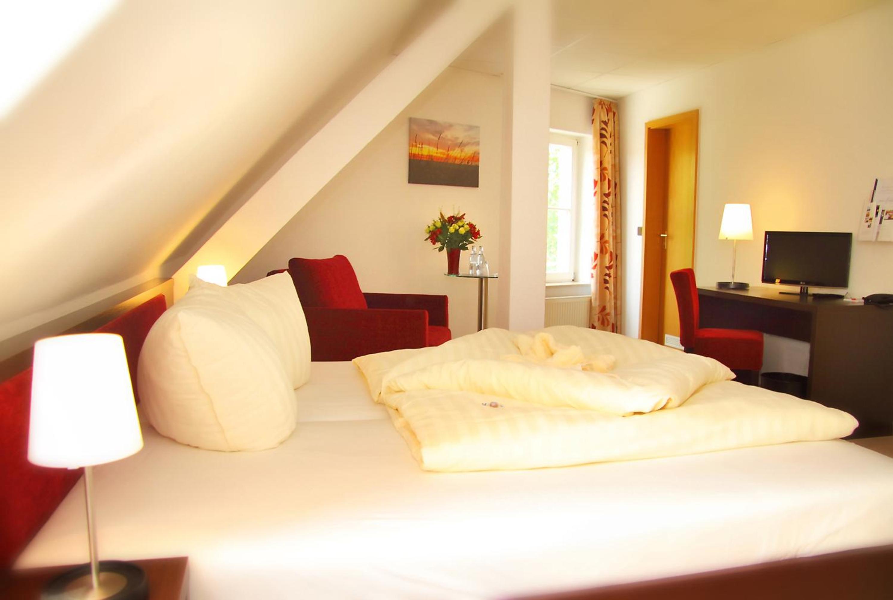 Comfort Double Room with Street View