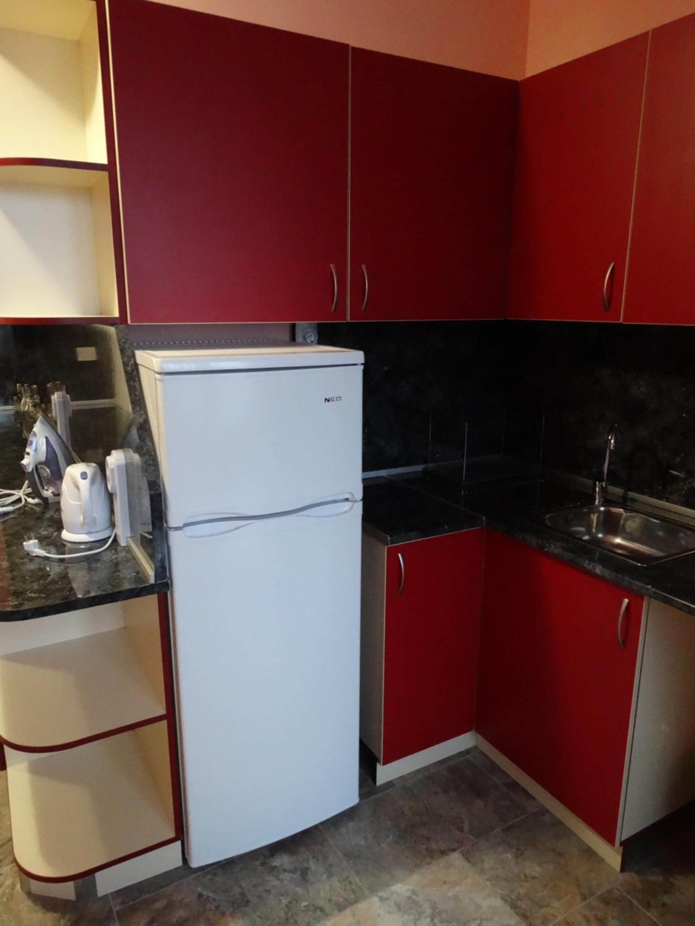 One-Bedroom Apartment - Photo 13