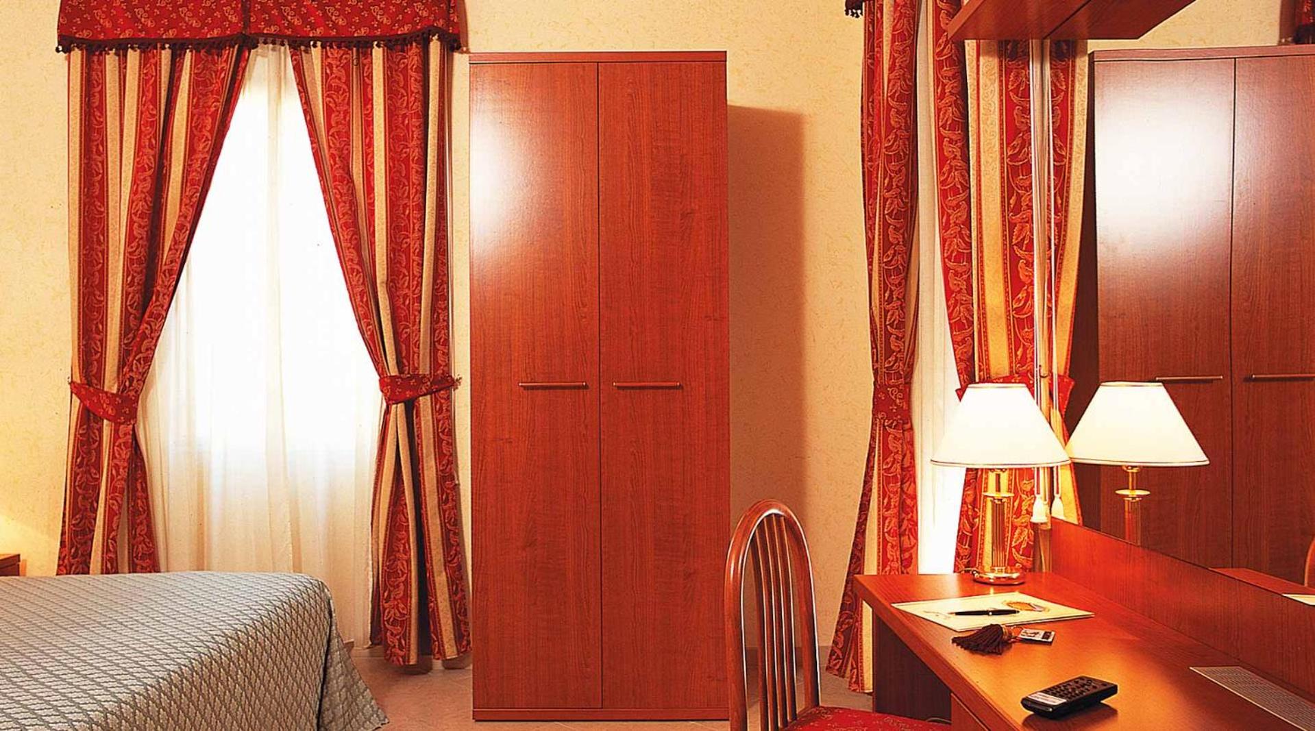 Single Room photo 1