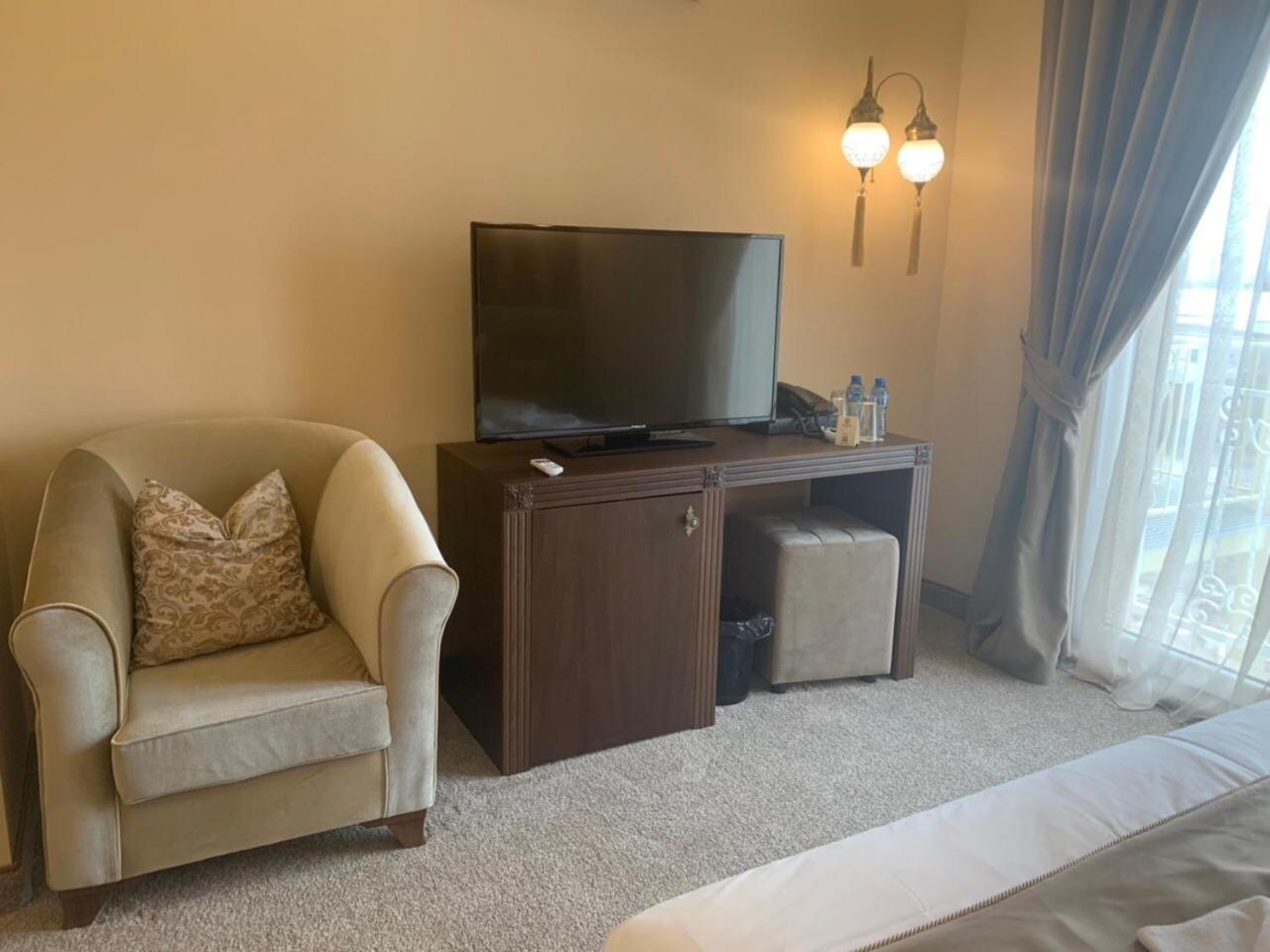 Double Room - Photo 4