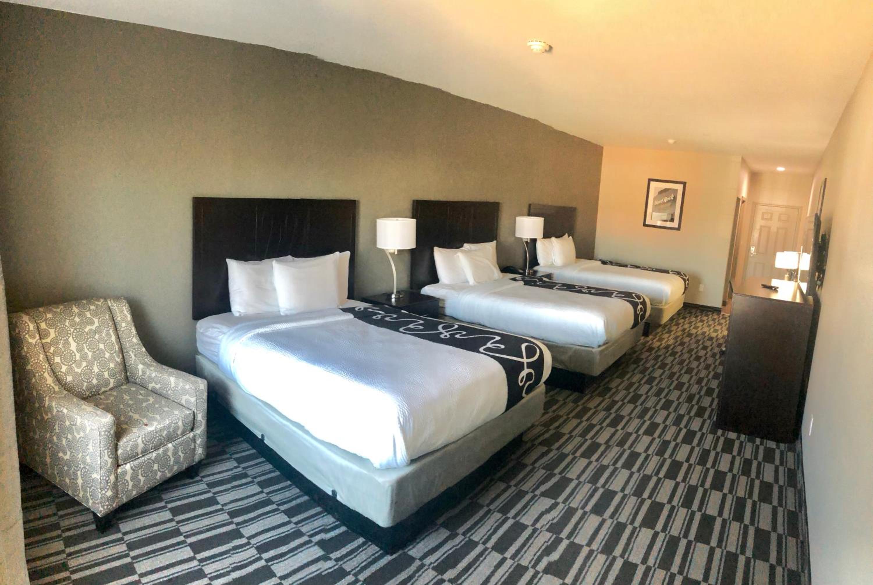 Classic Triple Room photo 3