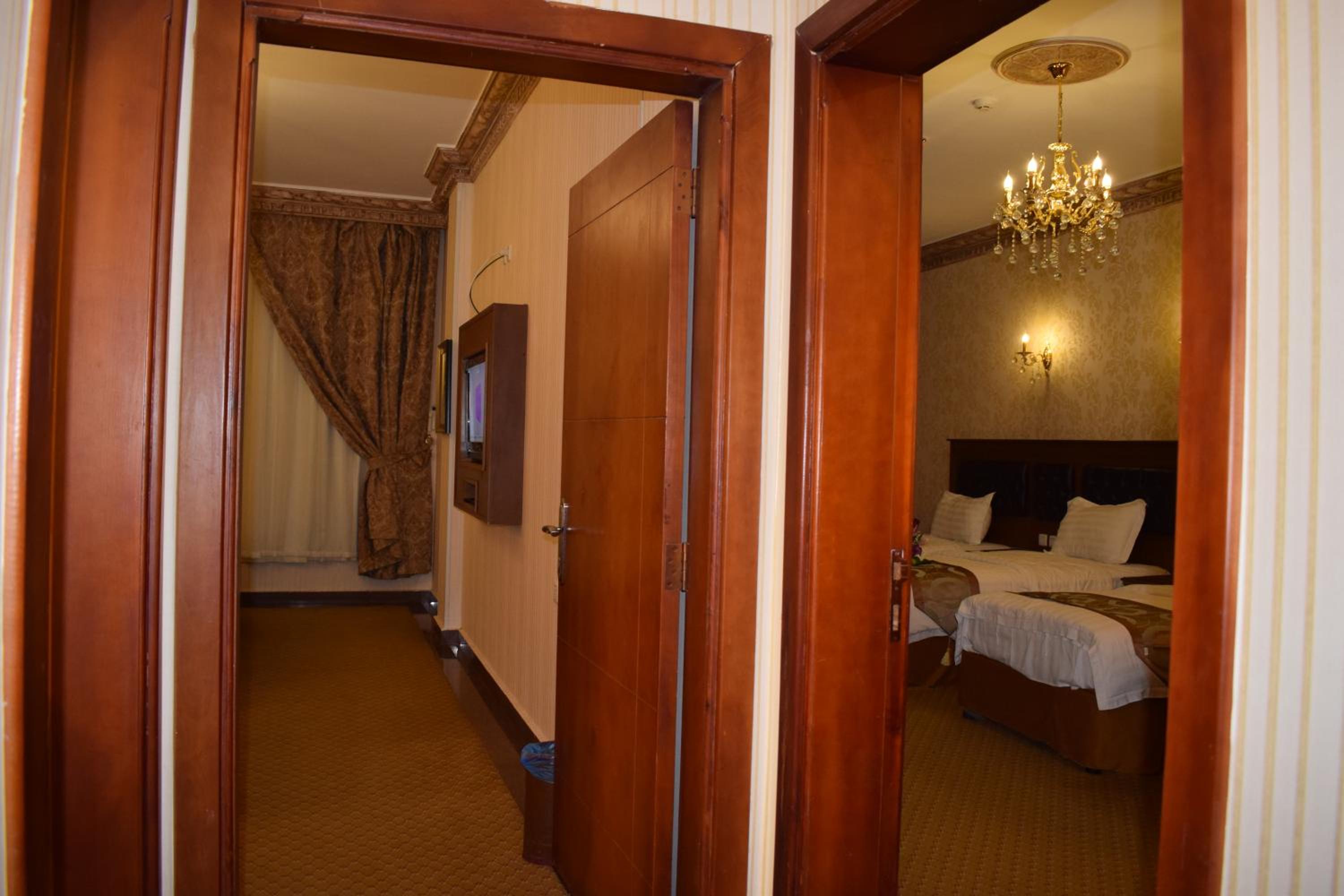 Deluxe Two-Bedroom Suite