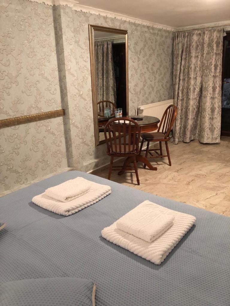Double Room with Terrace - Photo 4