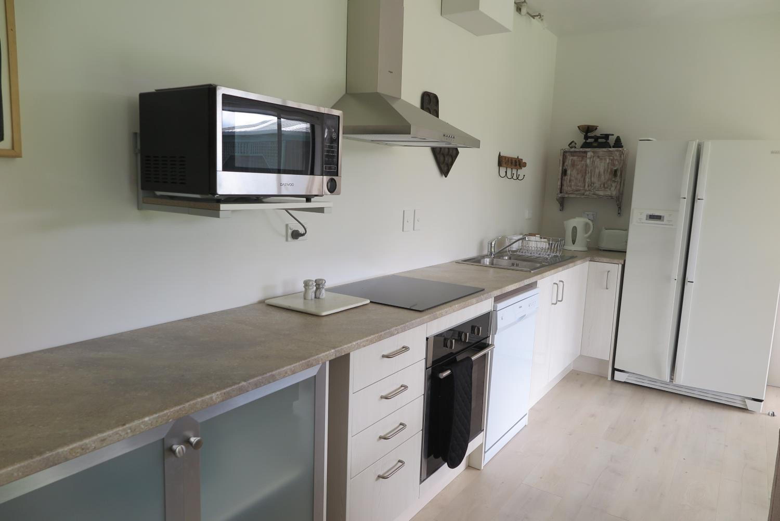 Two-Bedroom Apartment - Photo 36