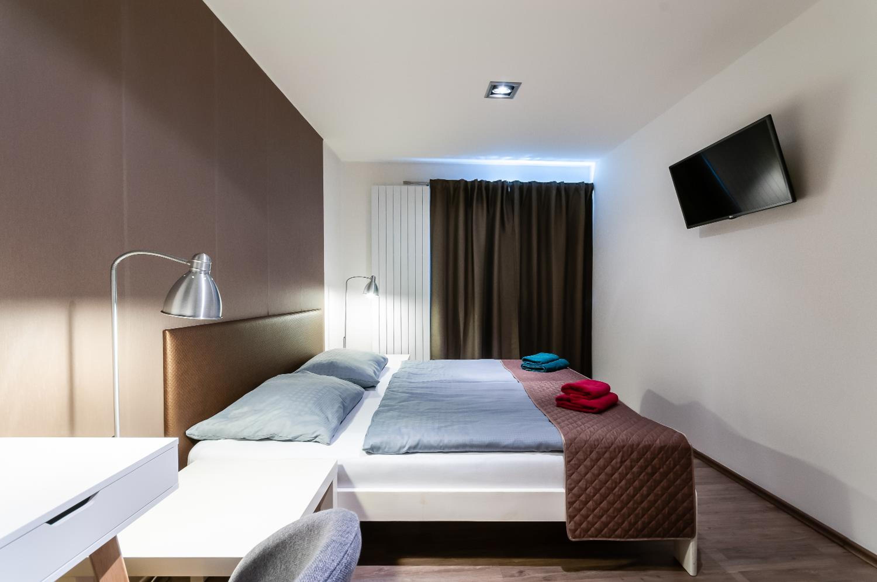 Double or Twin Room - Photo 11